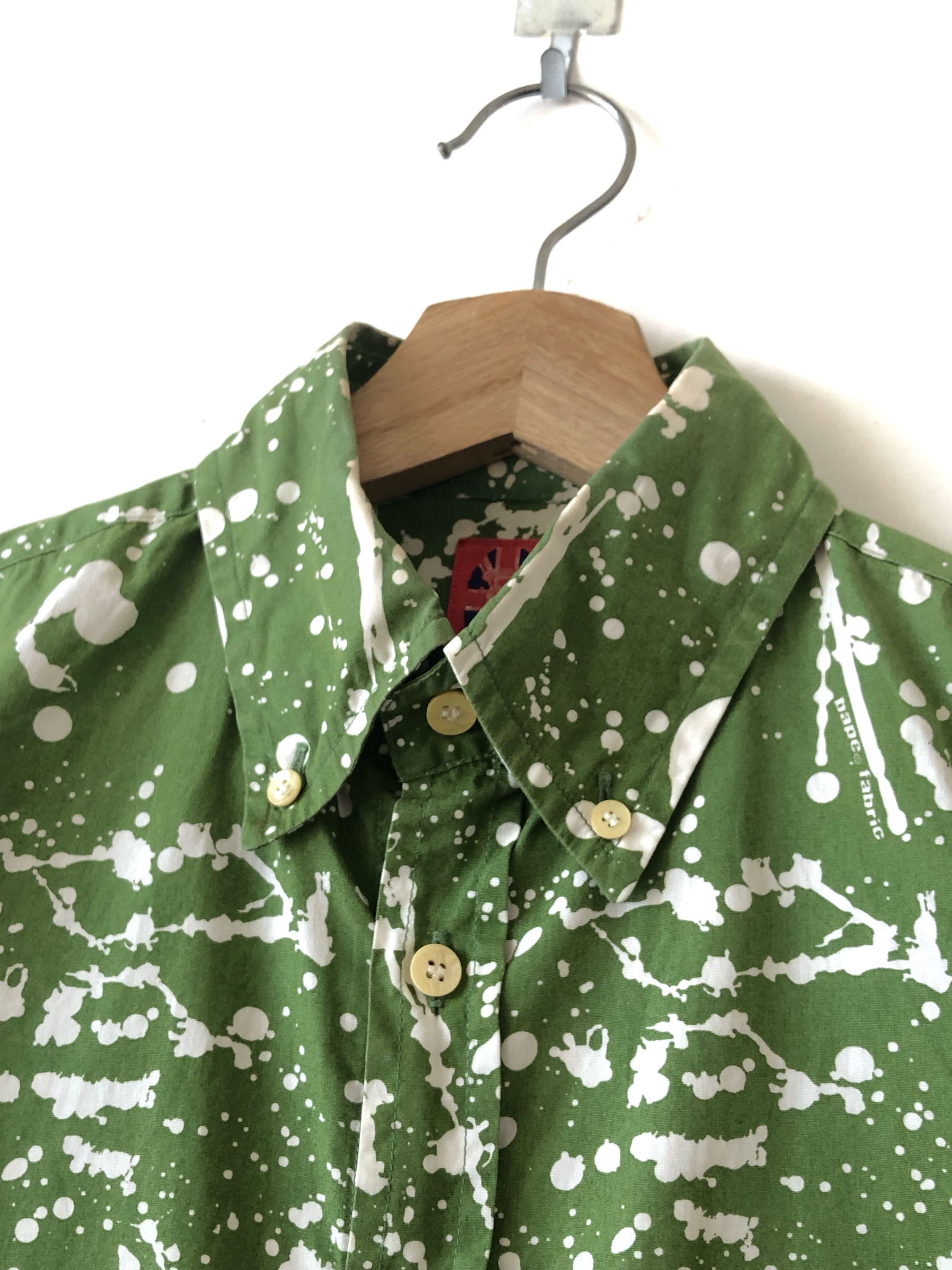 Bape RARE🔥BAPE PAINT SPLATTER GREEN BUTTON UPS XS Size US XS / EU 42 / 0 - 6 Thumbnail