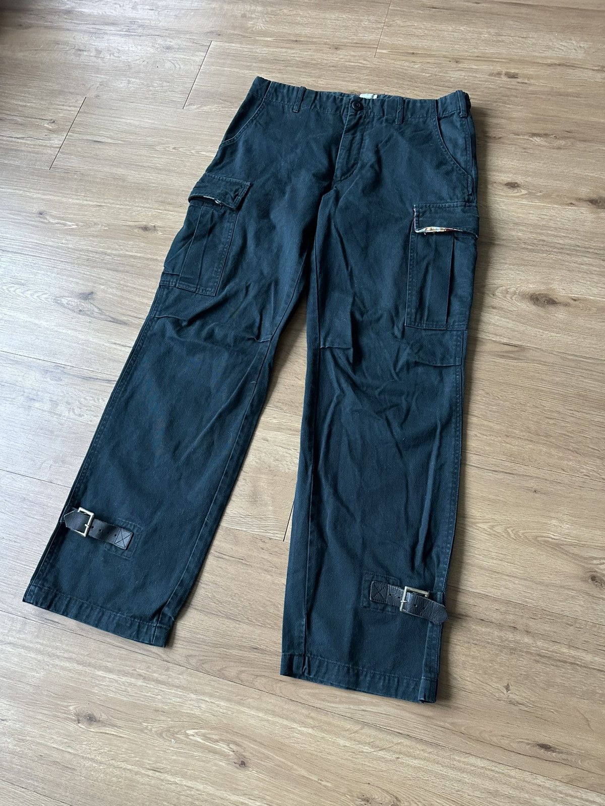 Nepenthes Nepenthes Floral Prints and Leather Parts Cargo Pants Size US 32 / EU 48 - 2 Thumbnail