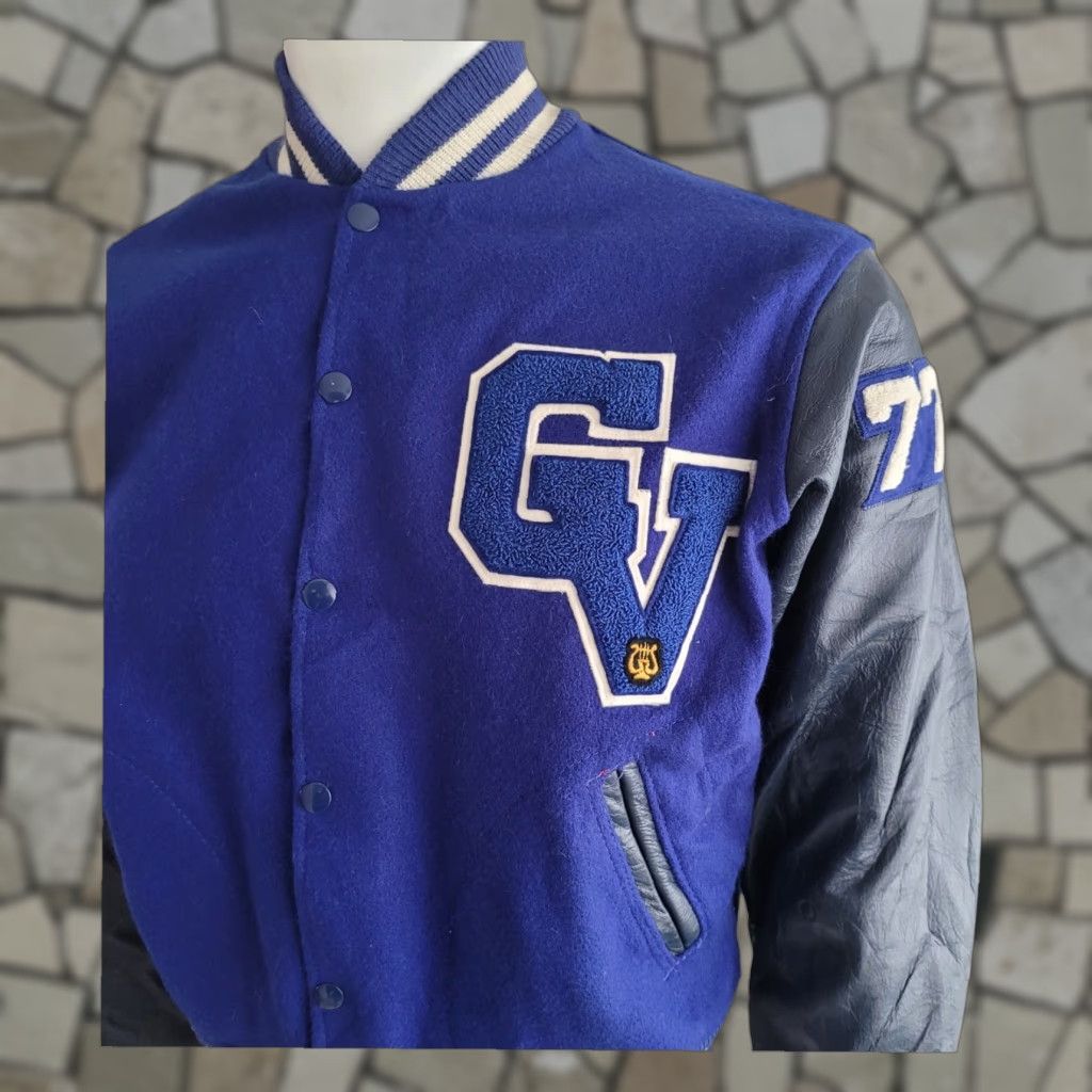 Vintage VINTAGE AFL CIO Garment America United Workers Varsity Jacket M Blue Wool Leather Sleeves Size M Mens Size US M / EU 48-50 / 2 - 1 Thumbnail