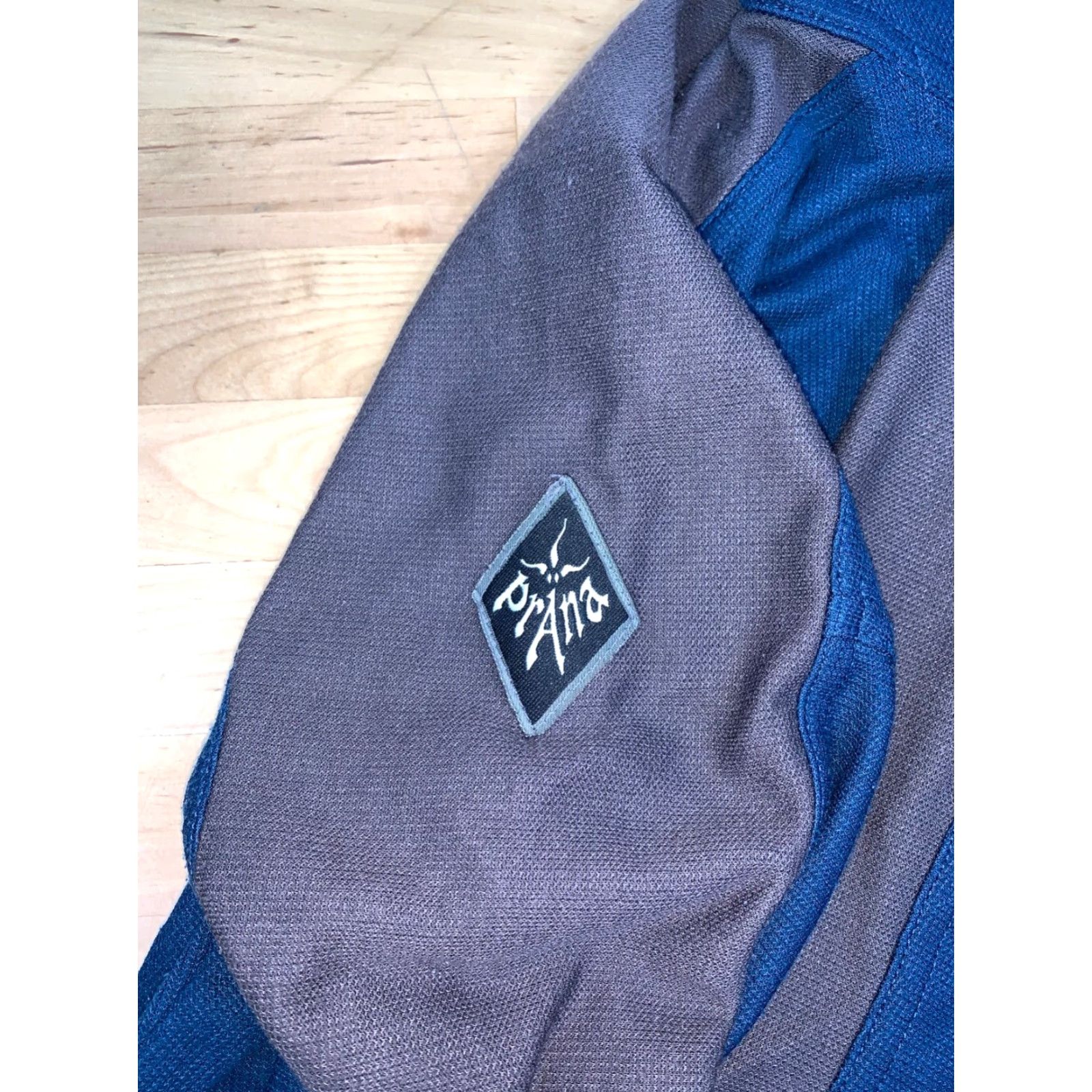 Prana VINTAGE prAna 1/4 Zip Pullover Sweatshirt Mens L Blue Outdoor USA 10087 Size US L / EU 52-54 / 3 - 7 Thumbnail
