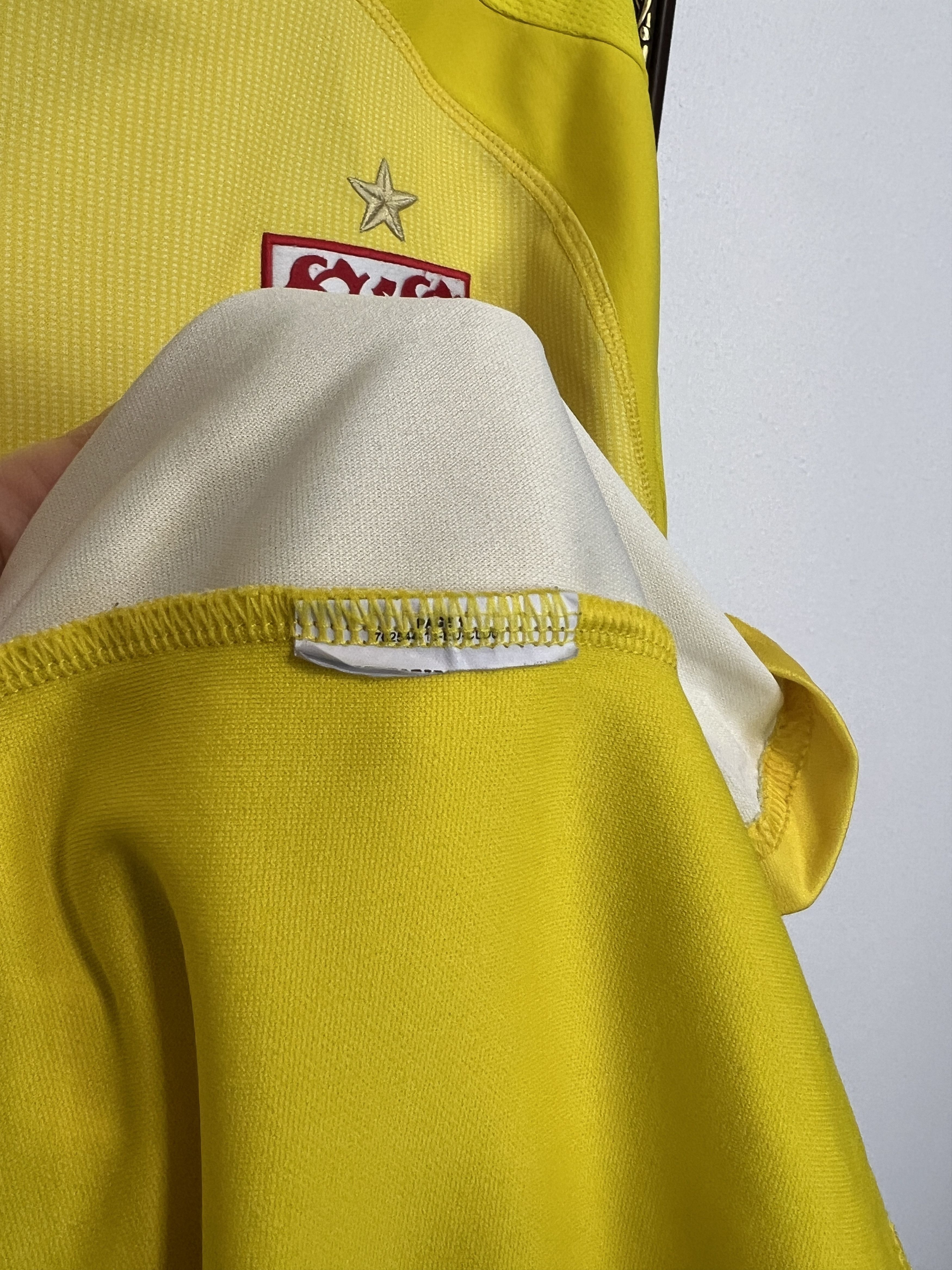Puma VfB Stuttgart Goalkeeper Football Shirt Soccer Jersey Trikot Size US L / EU 52-54 / 3 - 10 Thumbnail
