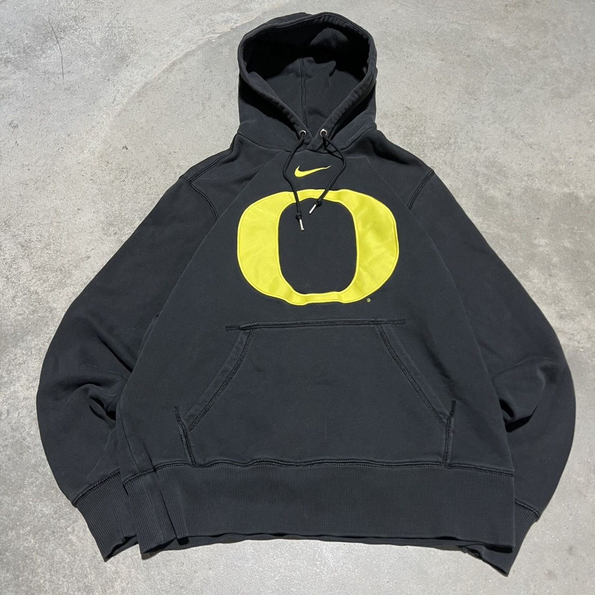 Nike × Vintage Vintage Oregon Nike Center Swoosh Hoodie Size US M / EU 48-50 / 2 - 2 Thumbnail