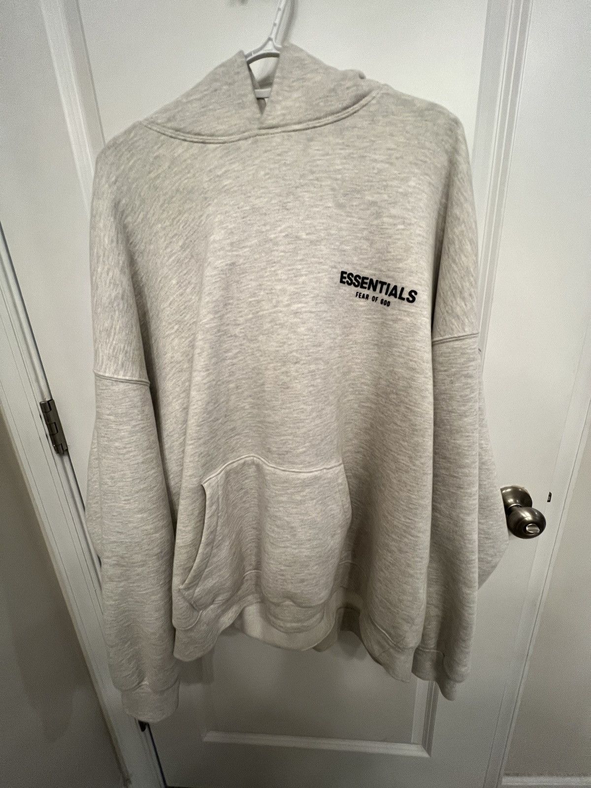 Fear of God Fear of God Essentials Hoodie in Heather Grey Size US XL / EU 56 / 4 - 2 Thumbnail