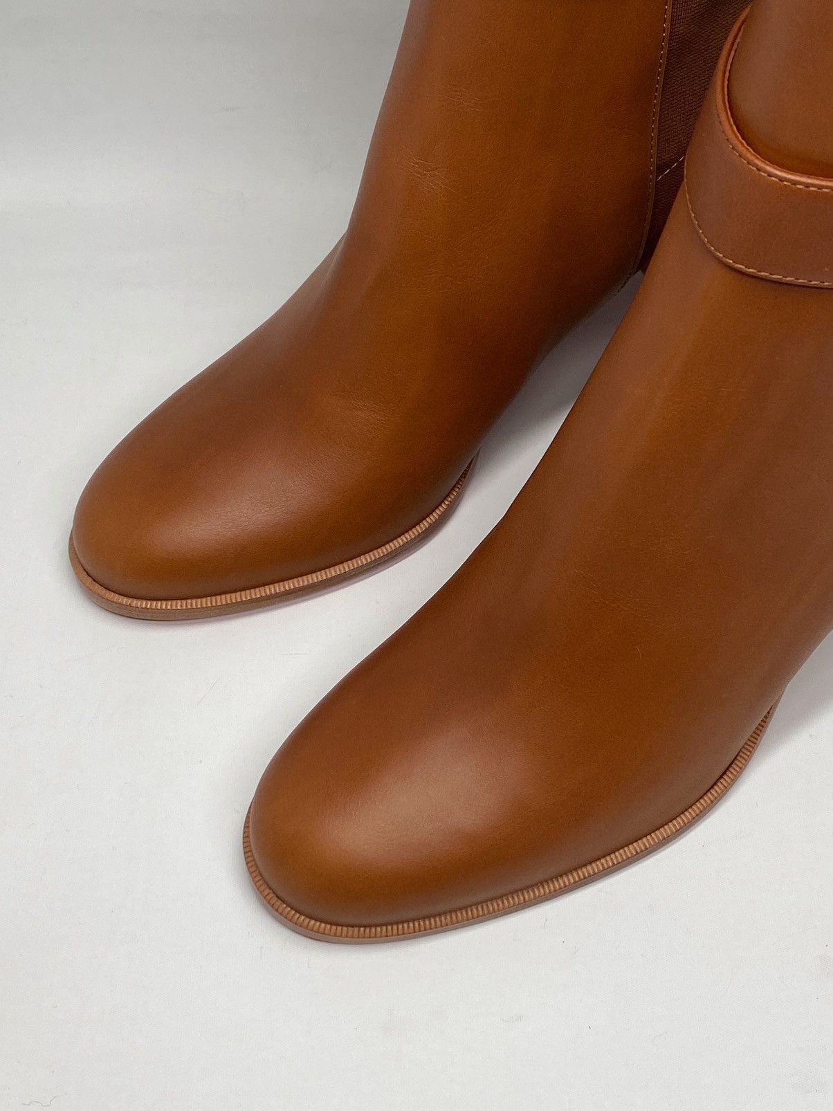 Christian Louboutin Christian Louboutin Leather 70 Chelsea Booties size 39.5 Size US 9.5 / IT 39.5 - 6 Thumbnail