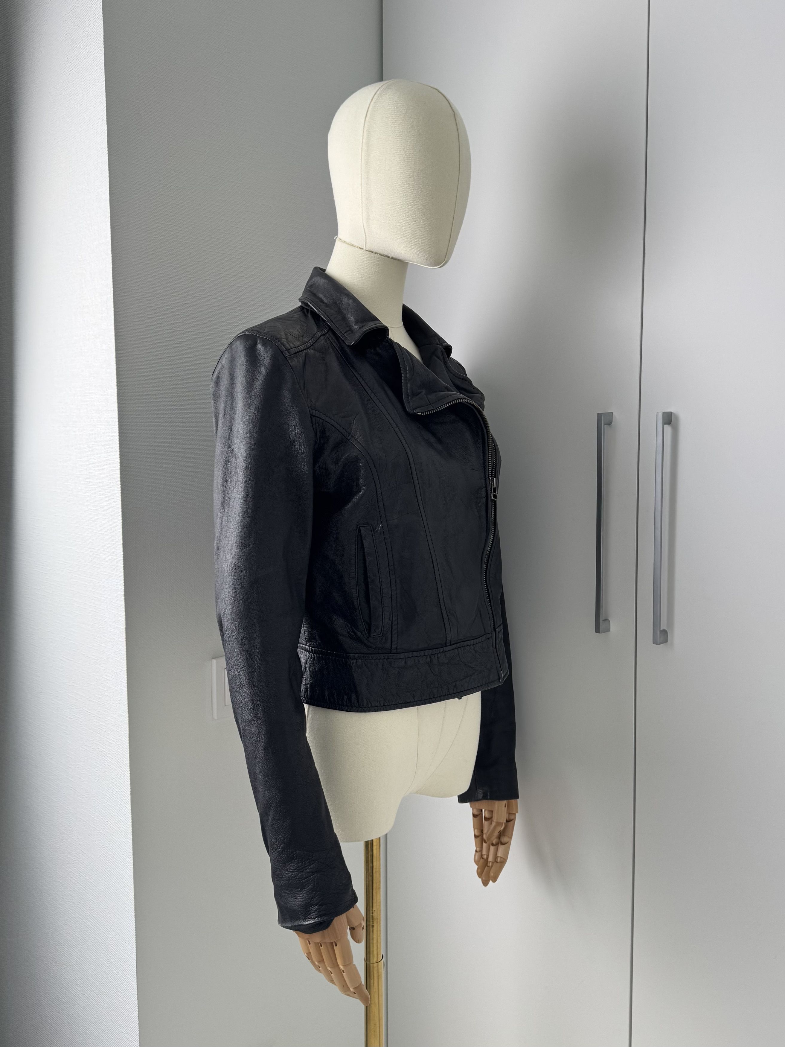 Genuine Leather Y2K Leather Biker Jacket Womens Cropped Moto Slim Fit Zip Size XS / US 0-2 / IT 36-38 - 2 Thumbnail