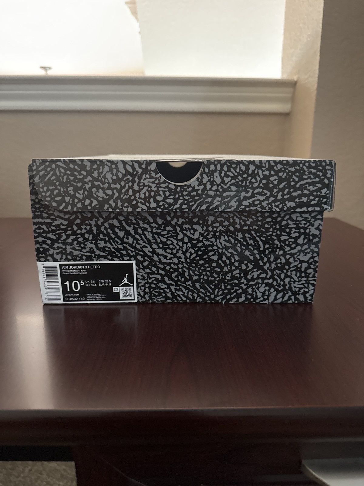 Jordan Brand Air Jordan3 Retro Size US 10.5 / EU 43-44 - 1 Thumbnail