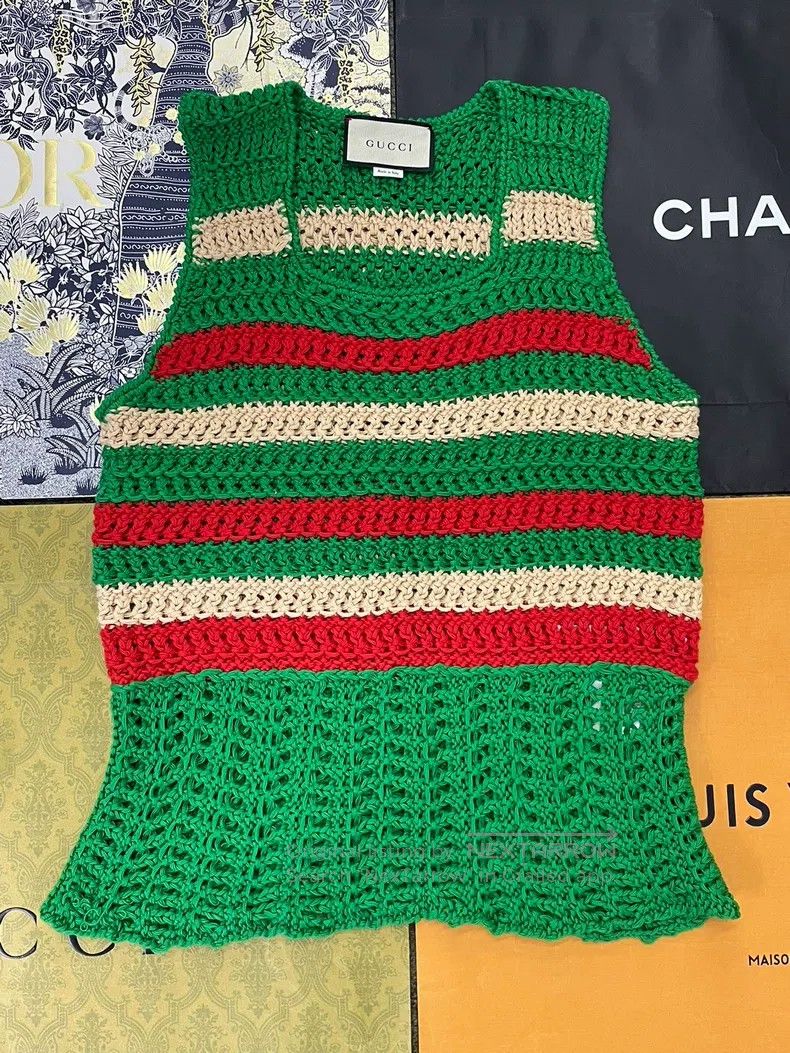 Gucci Gucci Green and red knitted hollow vest Size XS / US 0-2 / IT 36-38 - 1 Thumbnail