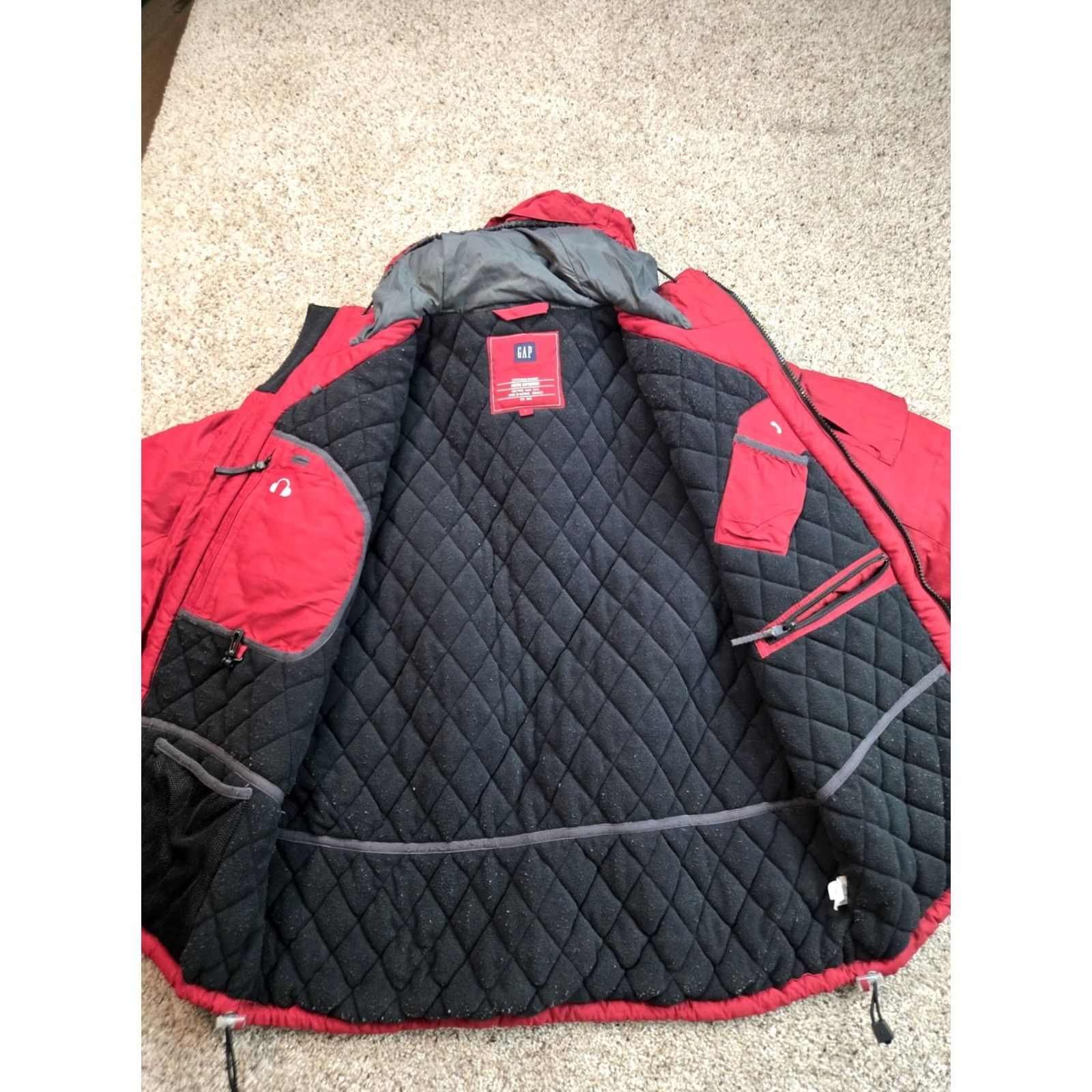 Gap VINTAGE Gap Jacket Mens Large Red Arctic Expedition Hooded Parka Quilted Insulated Size US L / EU 52-54 / 3 - 7 Thumbnail