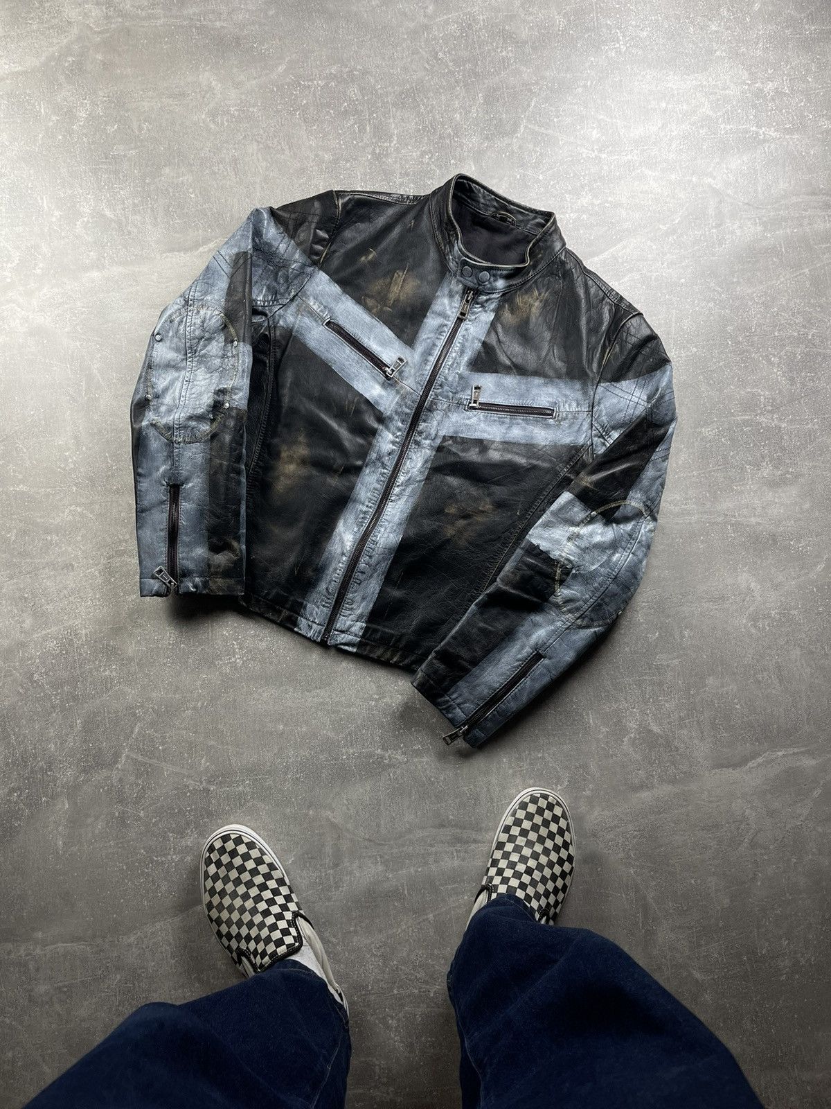 Vintage Vintage Archive Avant Garde Leather Zip Faded Cross Jacket Size US L / EU 52-54 / 3 - 1 Thumbnail