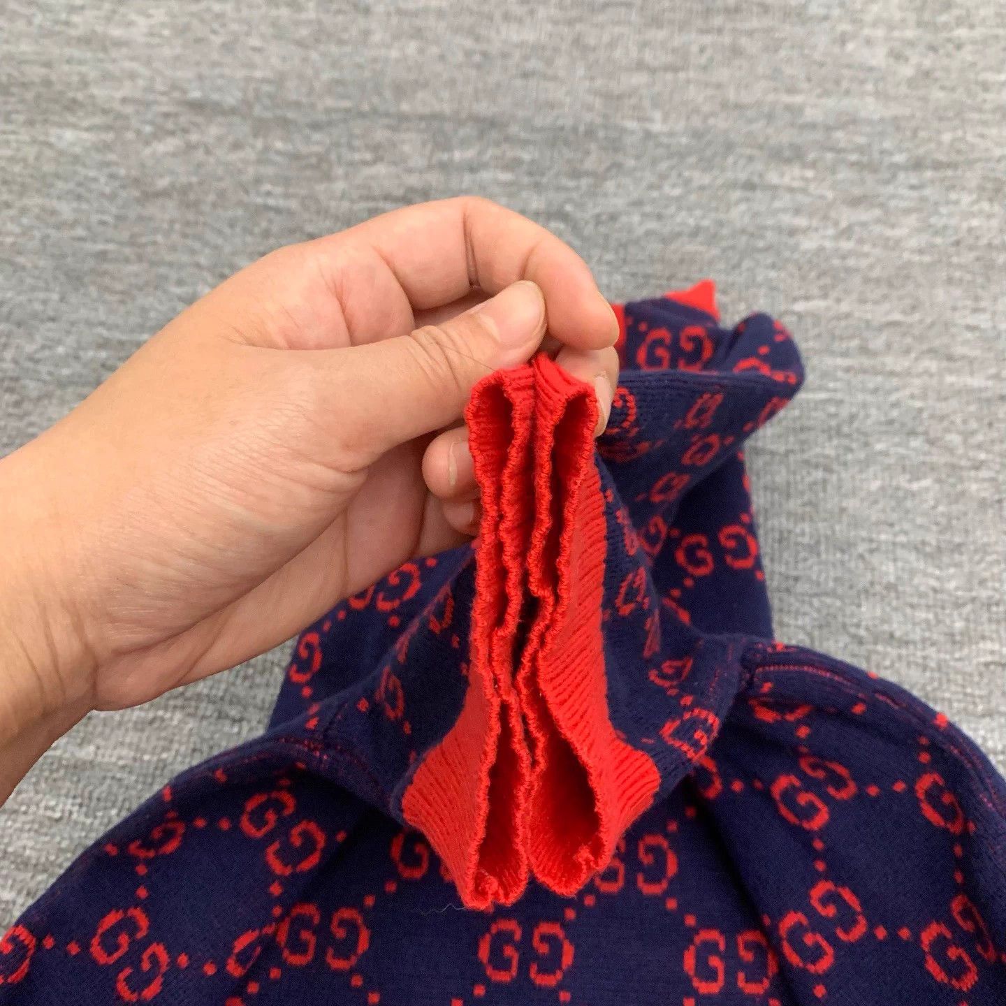Gucci Gucci GG Red Blue All Over Print Knit Tee S Size S / US 4 / IT 40 - 7 Thumbnail