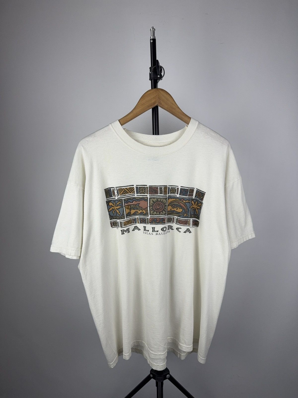 Vintage Vintage 90s Mallorca travel retro Graphic print Tee Shirt Size US XL / EU 56 / 4 - 1 Thumbnail