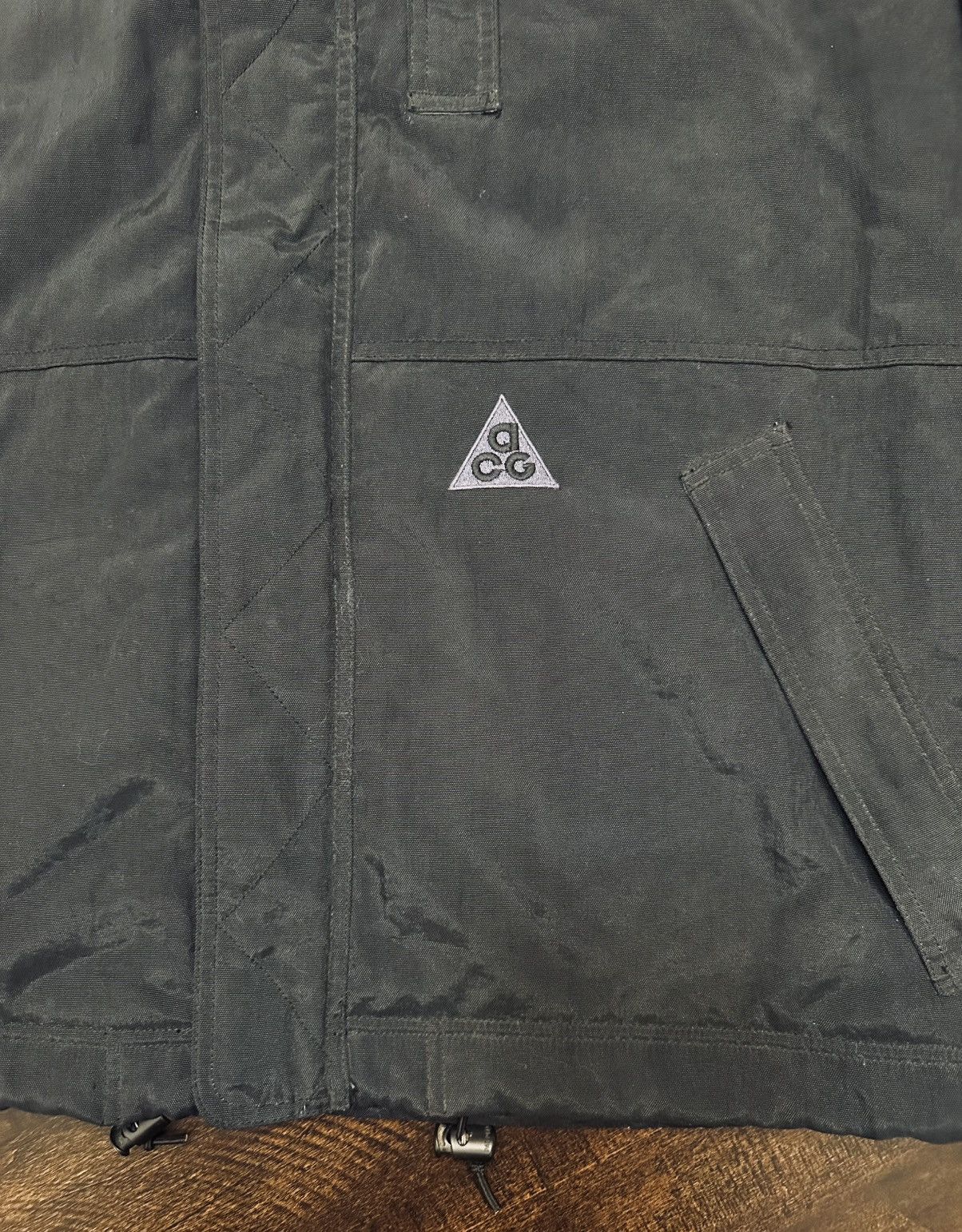 Nike ACG 90's Nike ACG Embroidered Vintage Thick Lined Jacket Size Lg Size US L / EU 52-54 / 3 - 2 Thumbnail
