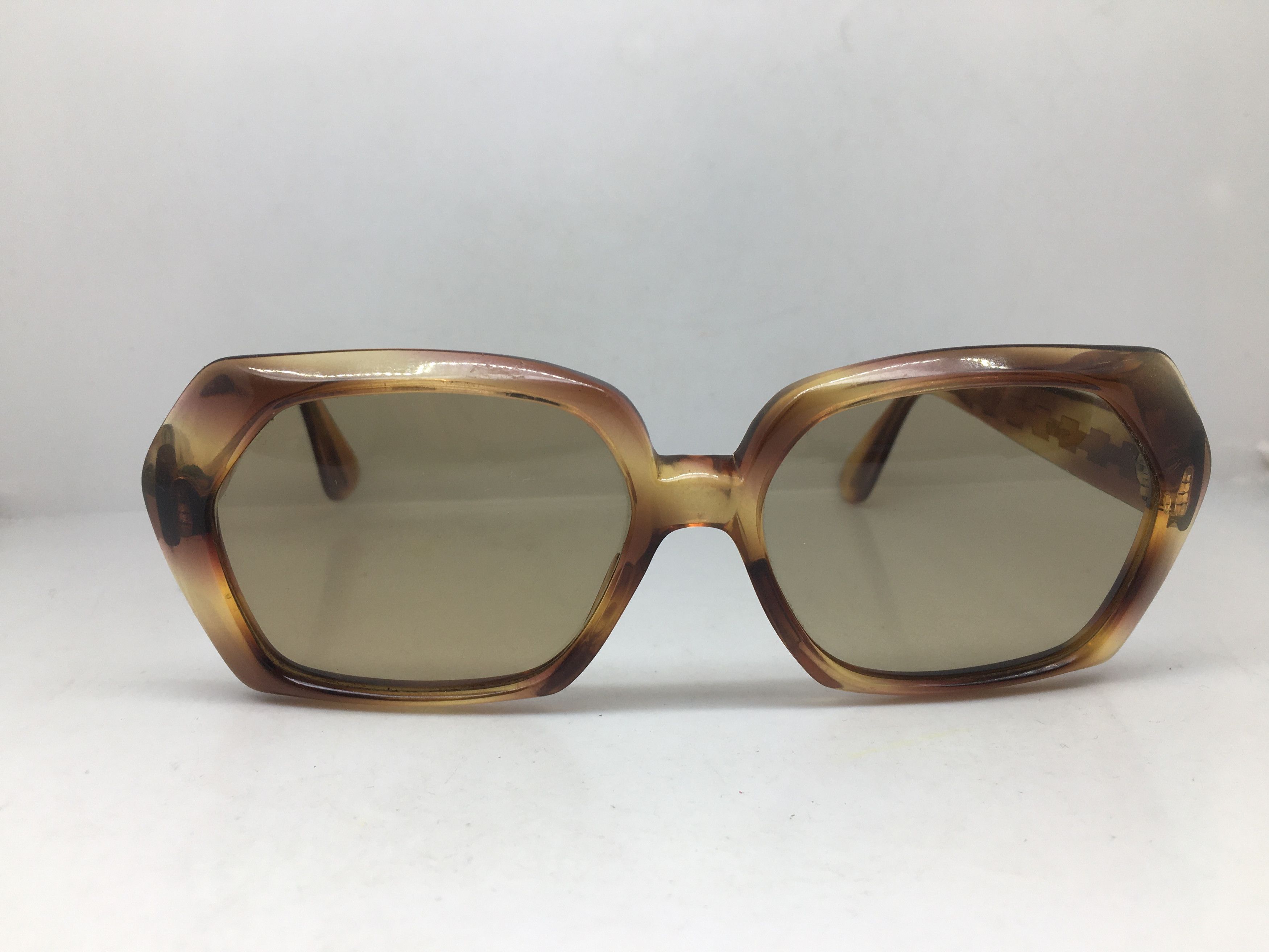Vintage Vintage REGE Handmade Acetate Sunglasses Frame Glass Lens Size ONE SIZE - 1 Thumbnail