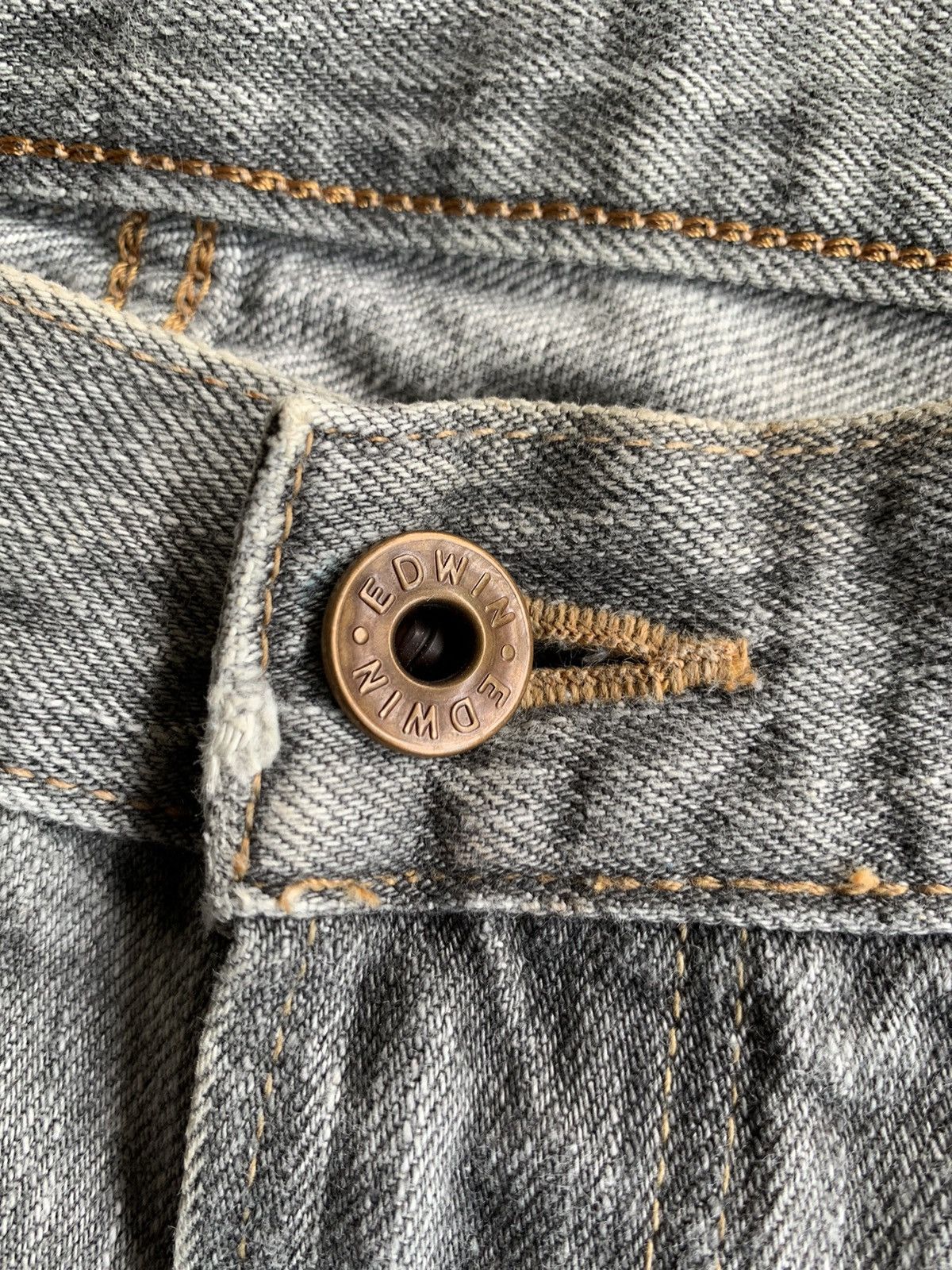 If Six Was Nine VINTAGE EDWIN 505S SELVEDGE FADED DISTRESSED SHORT DENIM Size US 32 / EU 48 - 15 Thumbnail