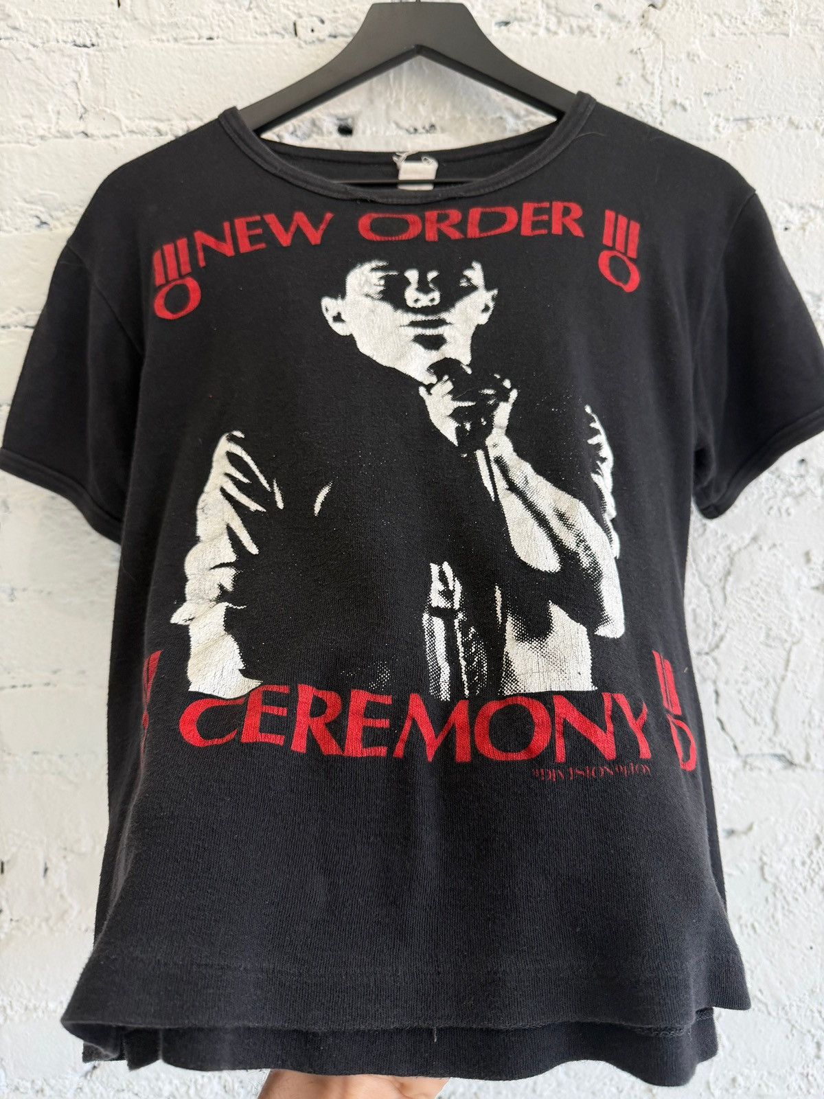 Vintage 1980s NEW ORDER ‘CEREMONY’ TEE Size US M / EU 48-50 / 2 - 2 Thumbnail