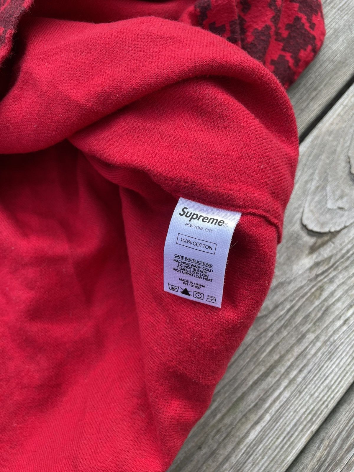Supreme Supreme Houndstooth Flannel Zip Up Shirt FW18 Red Size Large Size US L / EU 52-54 / 3 - 16 Thumbnail