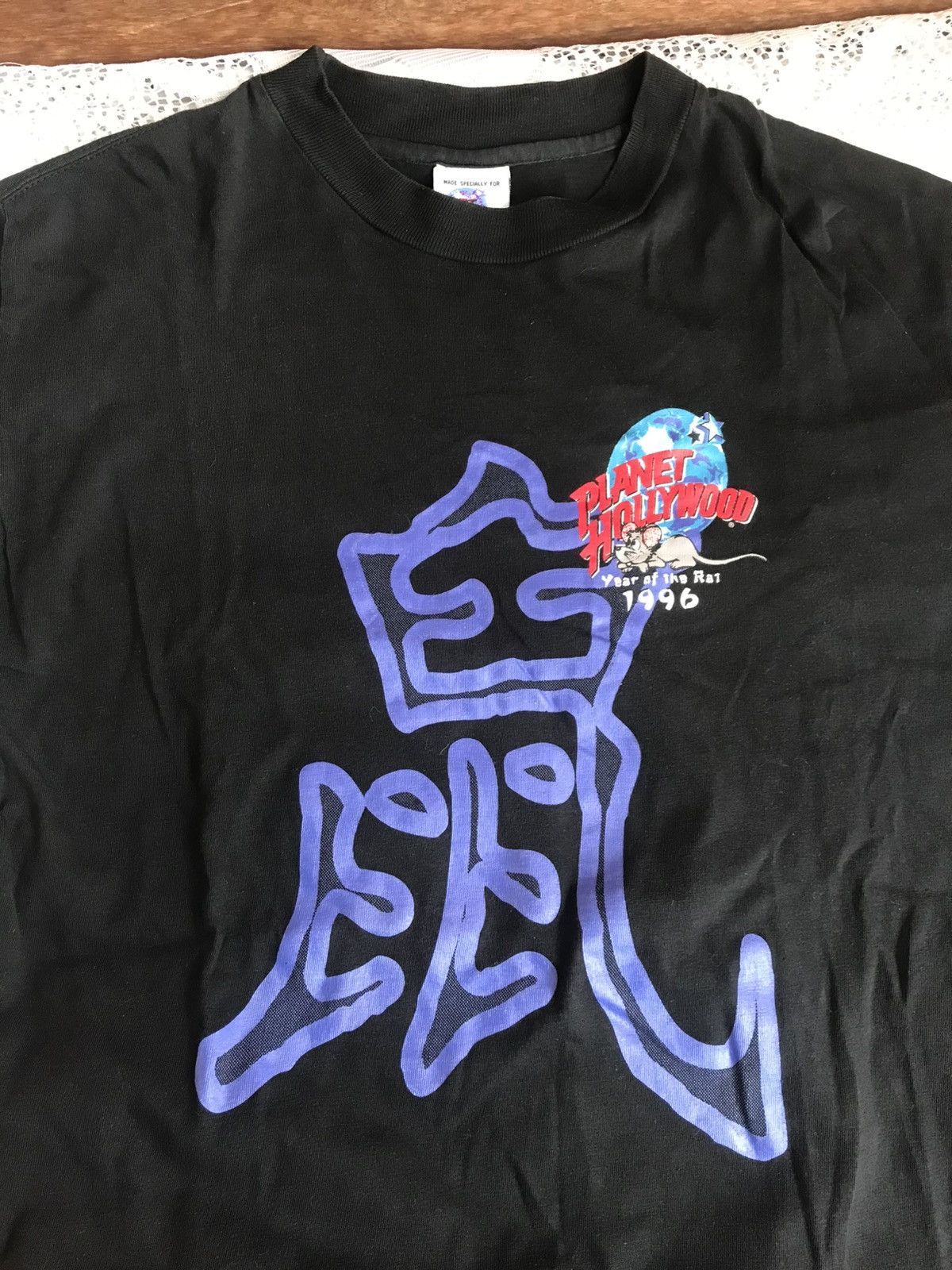 Planet Hollywood × Vintage Vintage Planet Hollywood Year of the Rat Size US L / EU 52-54 / 3 - 1 Thumbnail