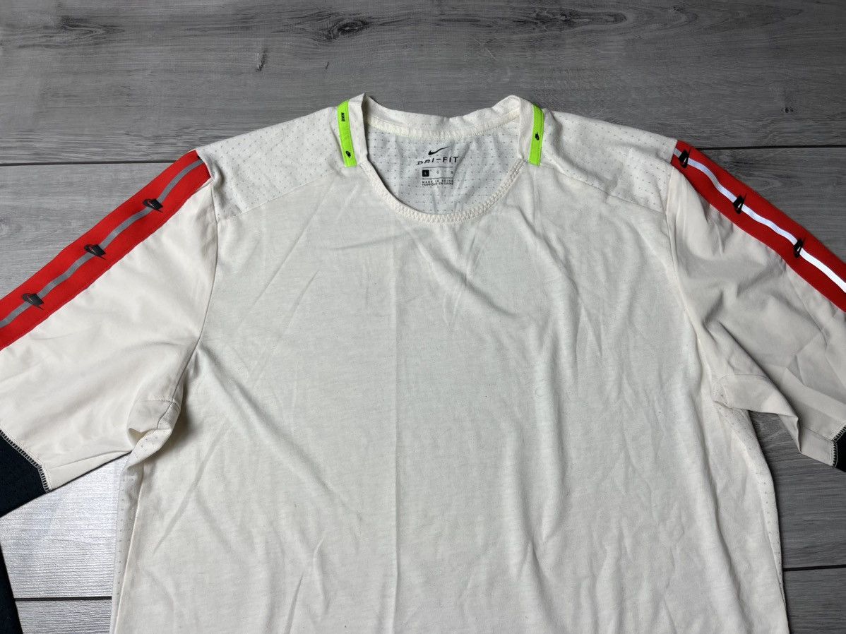 Nike Nike training tshirt long sleeve sports size Large Size US L / EU 52-54 / 3 - 3 Thumbnail