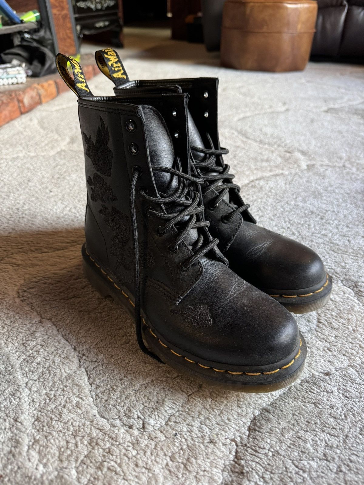 Dr. Martens Dr. Marten 1460 Vondo Mono Floral Boot Size US 7 / IT 37 - 1 Thumbnail