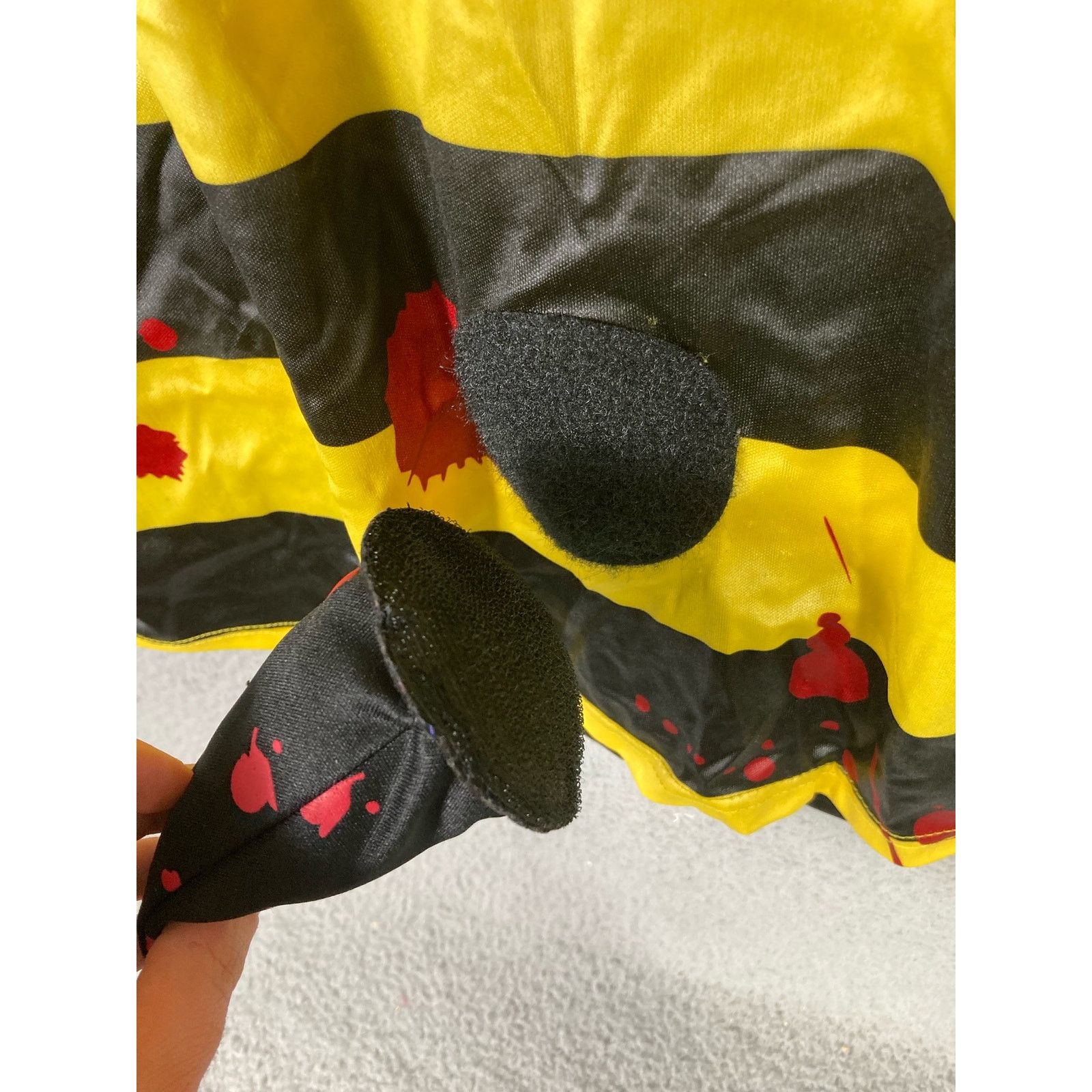Other Killer Bee Halloween Costume Accessory Adults Bumblebee XL Size US XL / EU 56 / 4 - 8 Thumbnail