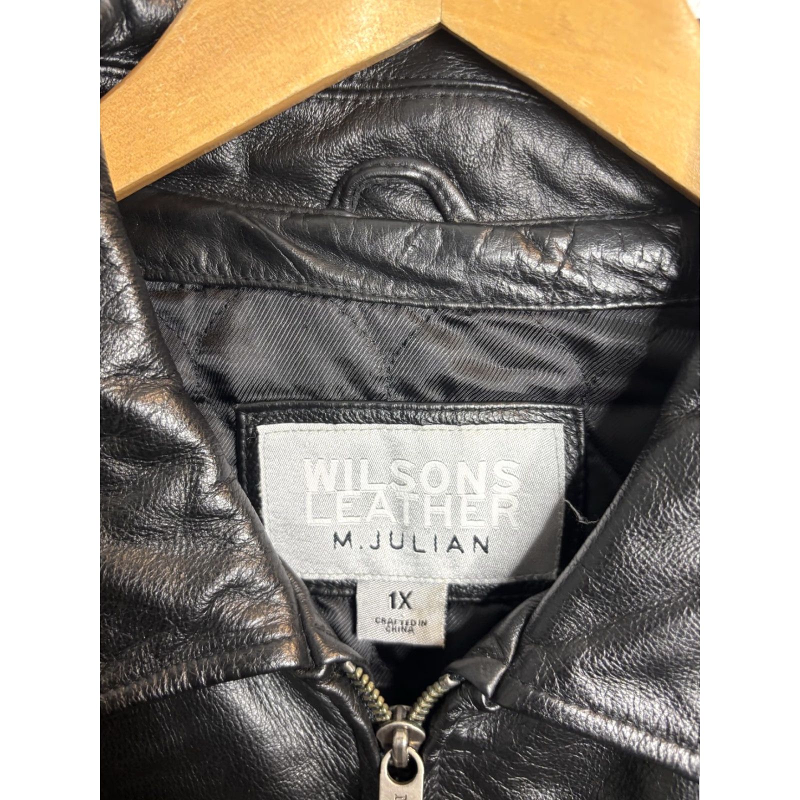 Vintage VINTAGE Wilsons Leather Jacket Womens 1X Black M. Julian Thinsulate Gloves Bomber 90s Mens Big & Tall Jacket Gloves Black 1X Size XL / US 12-14 / IT 48-50 - 4 Thumbnail
