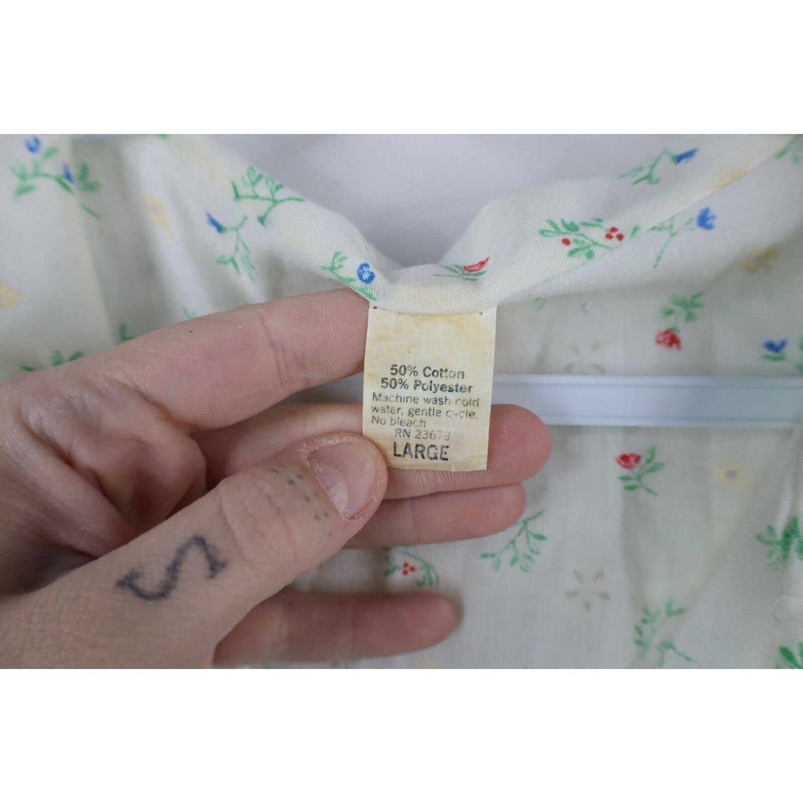 Vintage Vintage 70s Mid Century Modern MCM Sheer Flower Muu Muu Gown Size L / US 10 / IT 46 - 9 Thumbnail