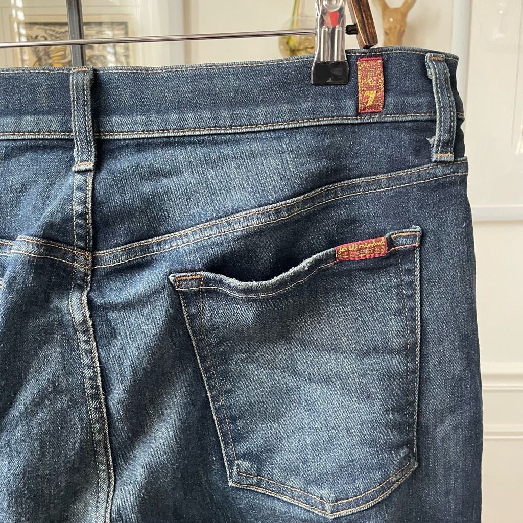 7 For All Mankind 7 For All Mankind Adrien Relaxed Fit Taper Jeans $198 36 x 2 Size US 36 / EU 52 - 4 Thumbnail