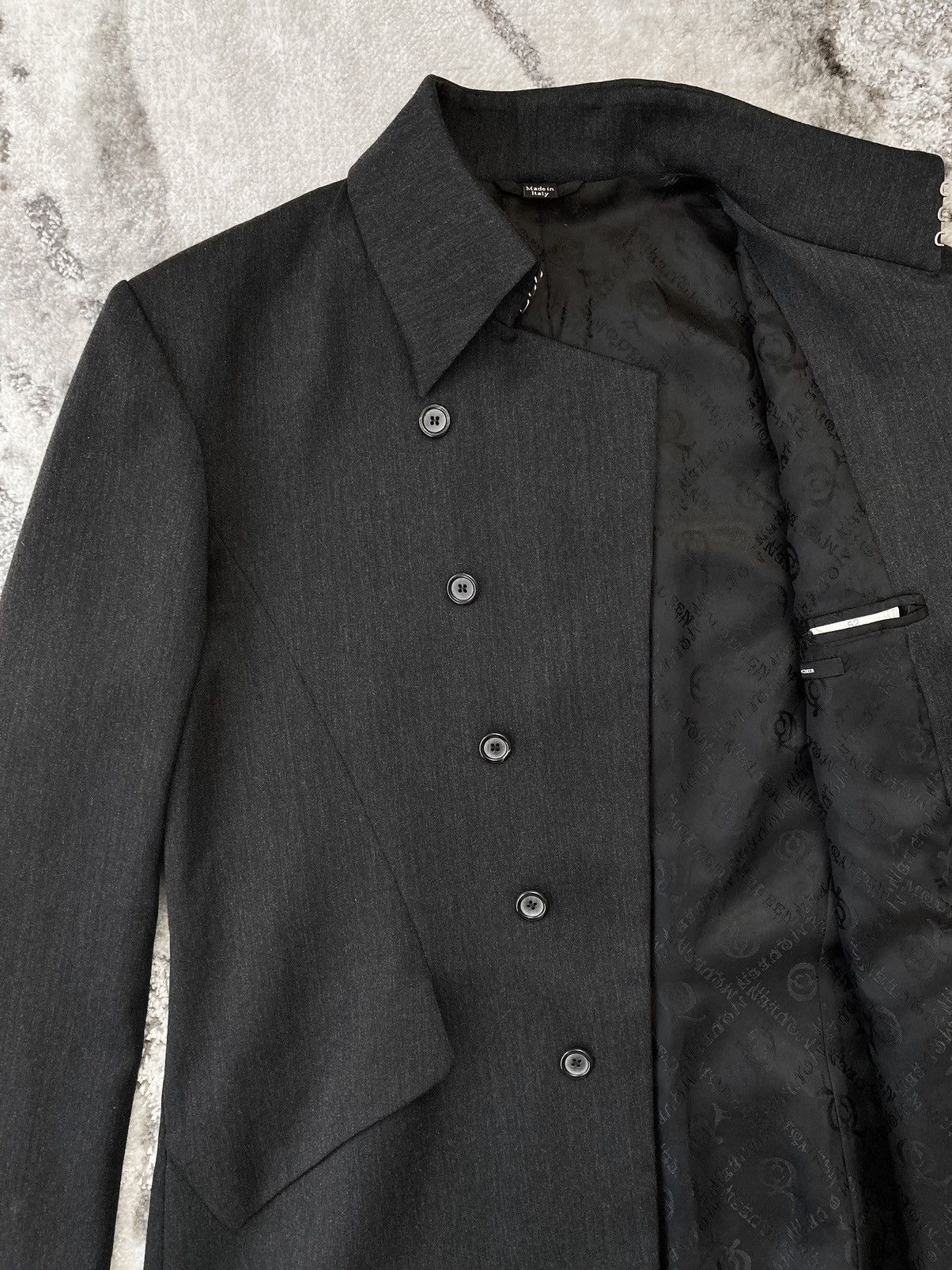 Alexander McQueen A/W 1998 “Joan” Asymmetric Clergy Jacket Size 52R - 13 Thumbnail