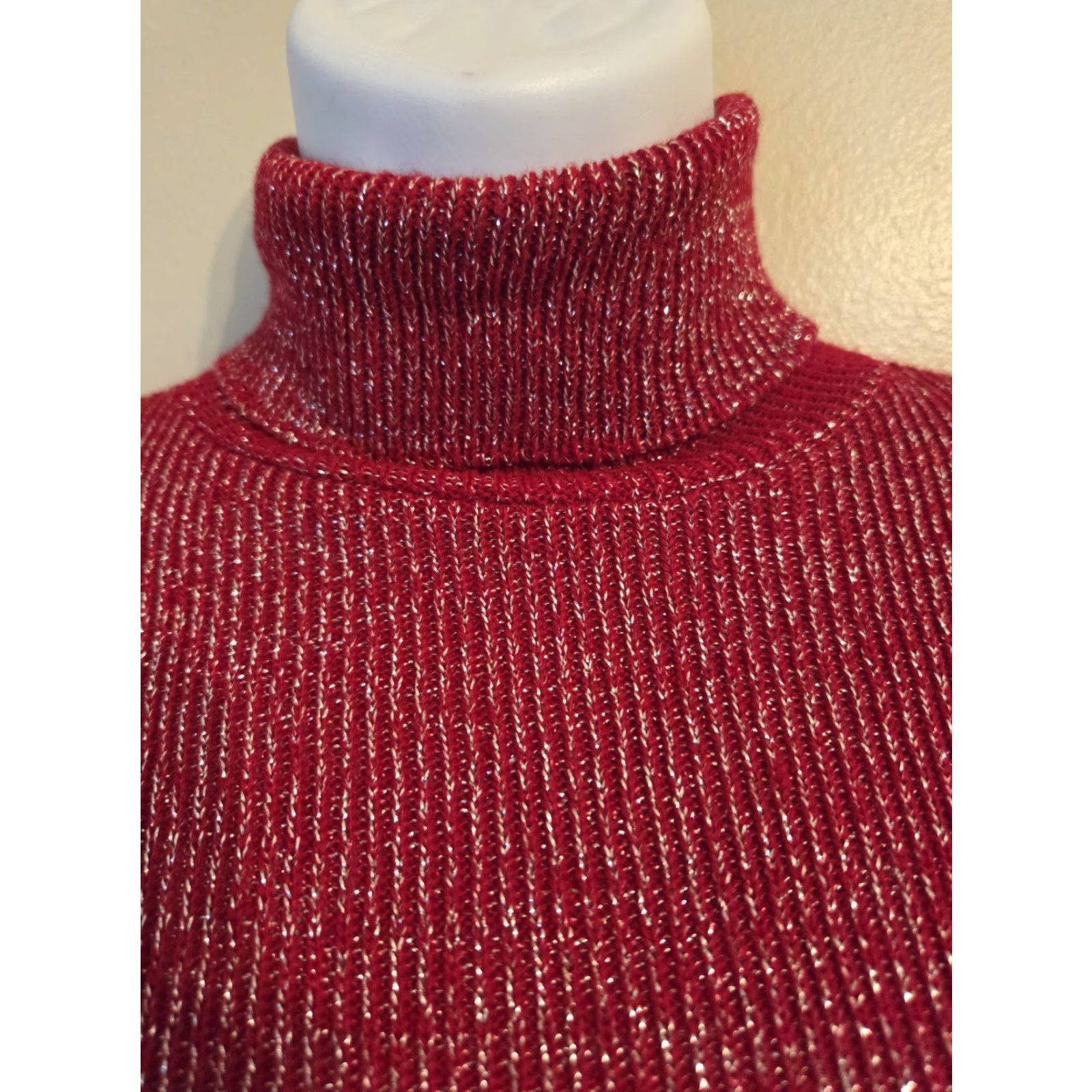 Vintage VINTAGE Adriana Red Metallic Turtleneck Acrylic Sweater Womens M 1970s Red Womens M Size M / US 6-8 / IT 42-44 - 2 Thumbnail