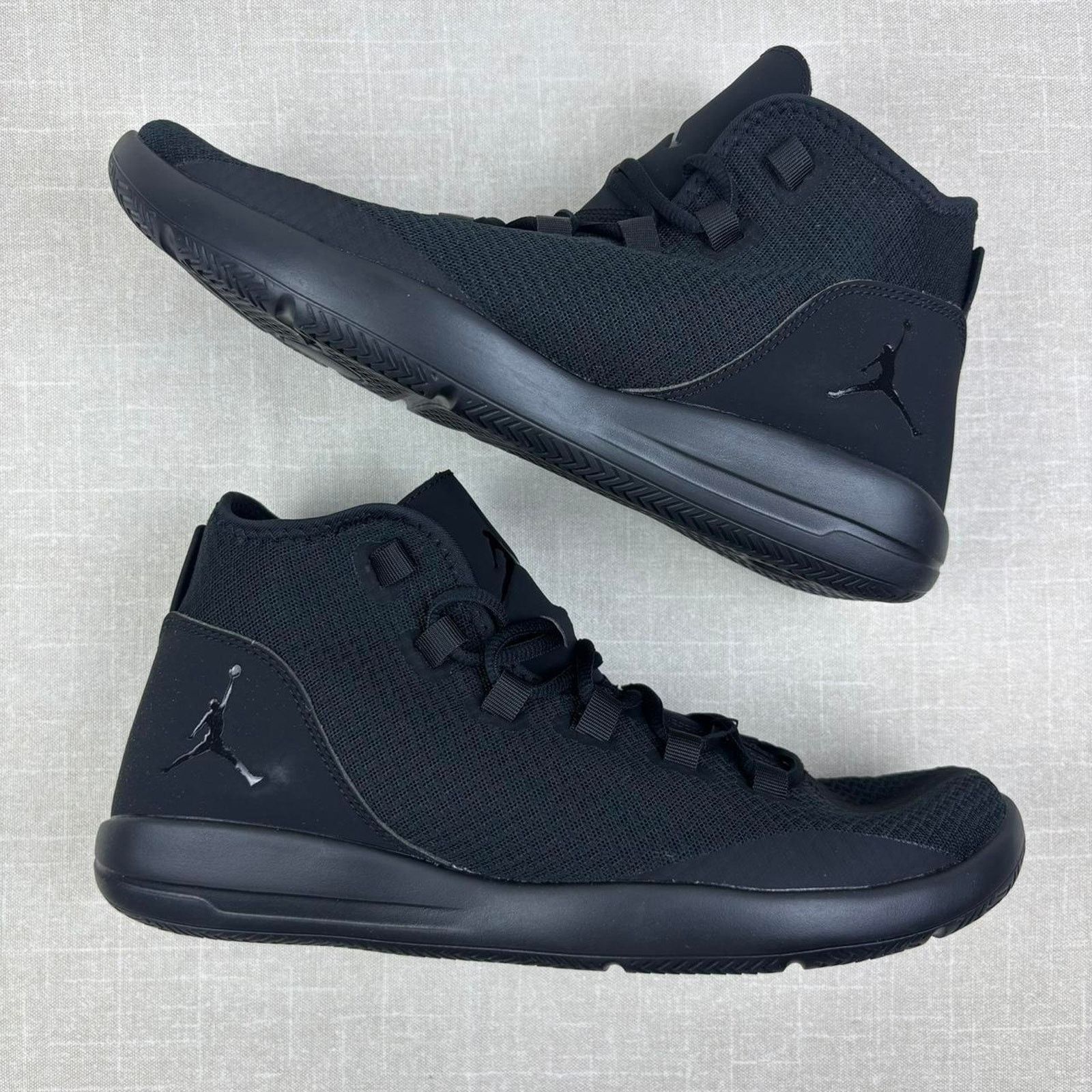 Jordan Brand 🐈‍⬛ 2016 Jordan Reveal “Triple Black” 9M Size US 9 / EU 42 - 2 Thumbnail