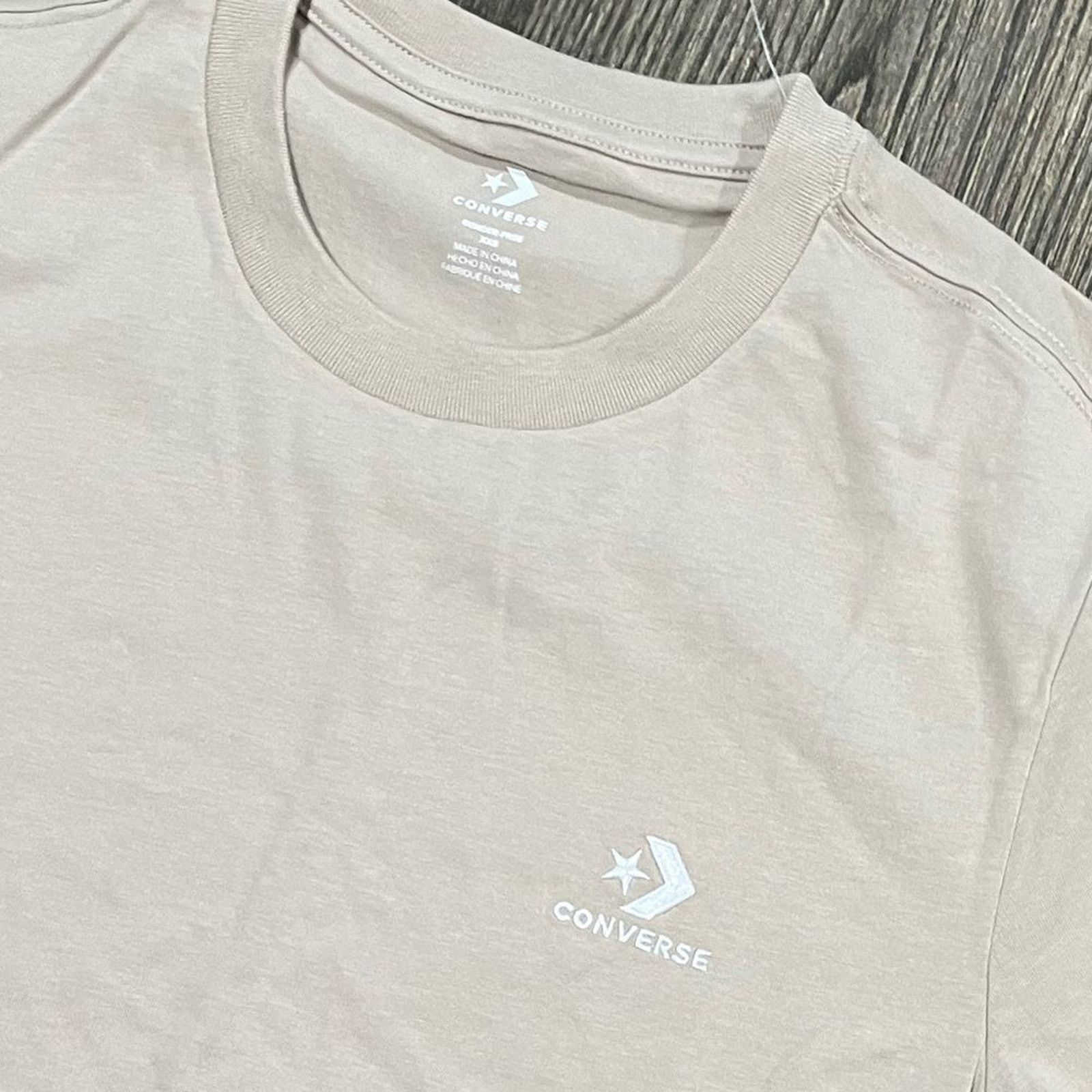 Converse NWOT Converse T-Shirt Pullover Lightweight Beige Size XXS Size XXS / US 00 / IT 34 - 2 Thumbnail