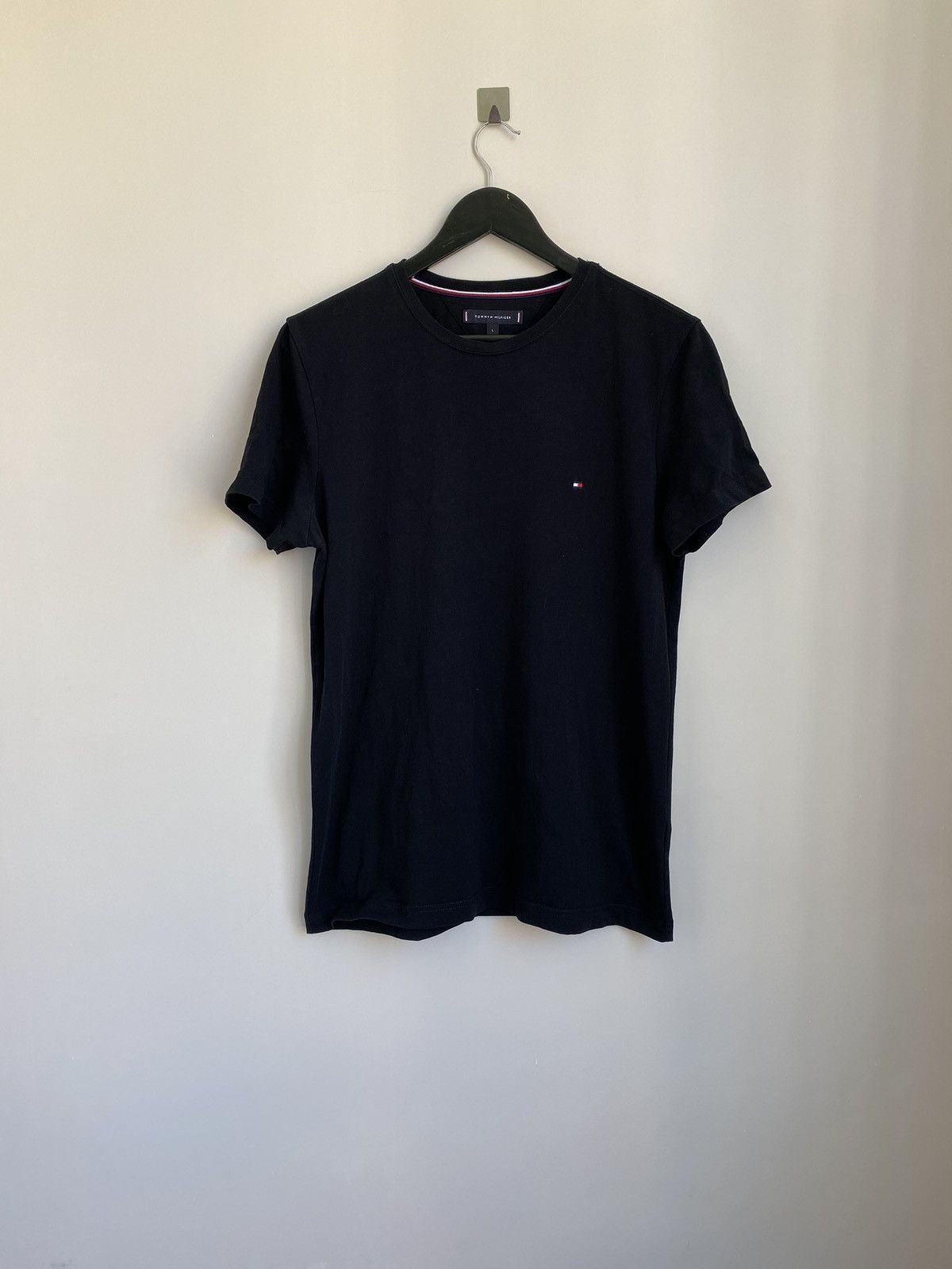 Tommy Hilfiger Tommy Hilfiger Men's T-Shirt Size US M / EU 48-50 / 2 - 1 Thumbnail