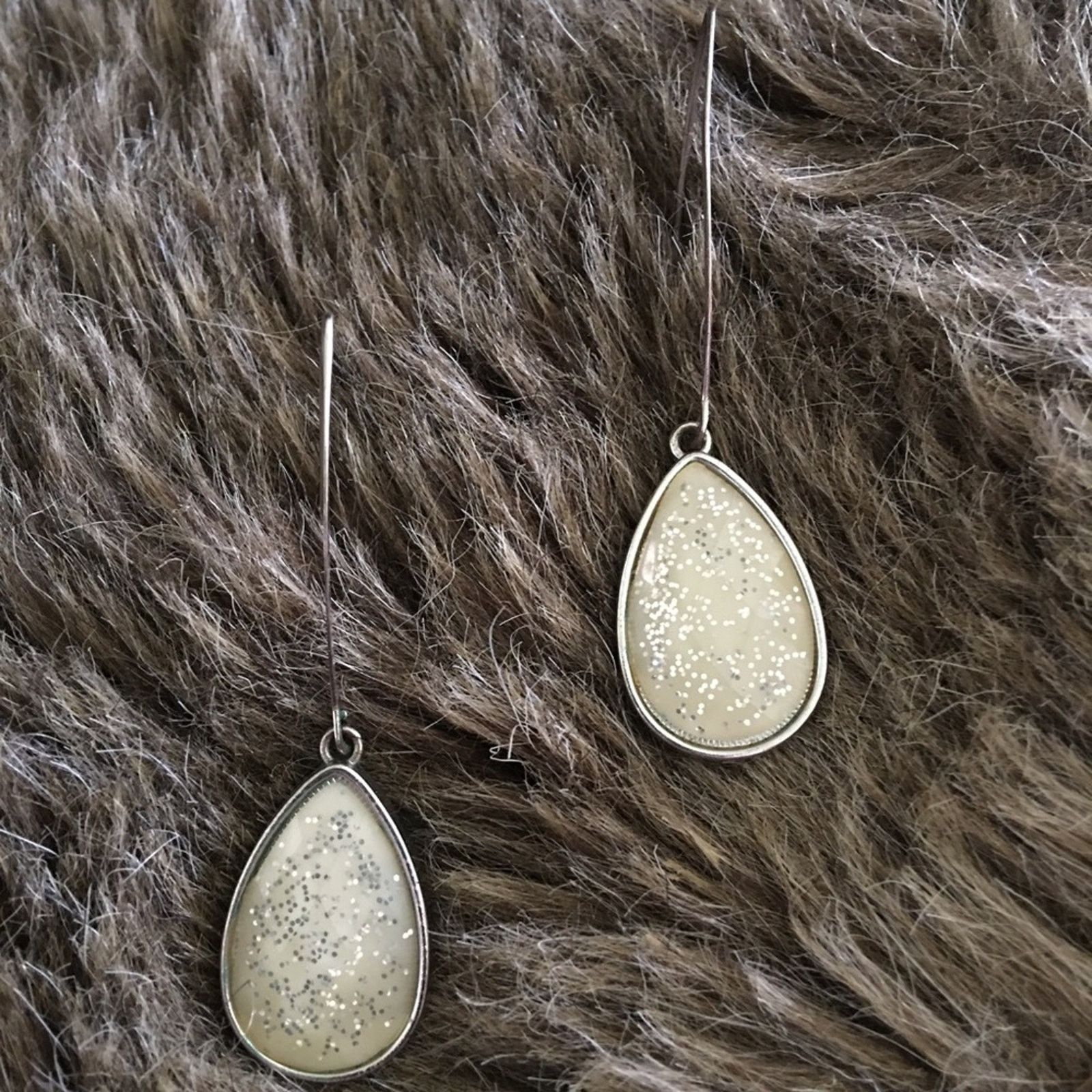 Jewelry Glitter faceted resin silver tone ear wires Size ONE SIZE - 1 Thumbnail