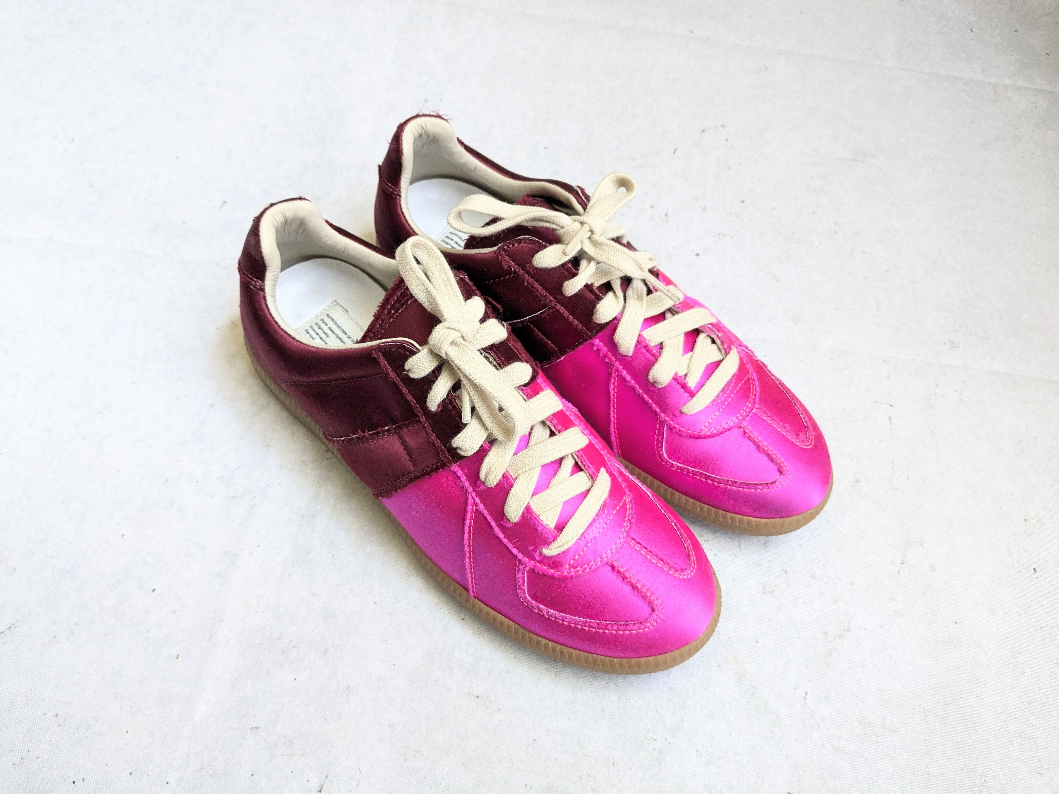 Maison Margiela Maison Margiela Replica GAT Pink Burgundy Satin 8 38 Gum Size US 8 / IT 38 - 2 Thumbnail