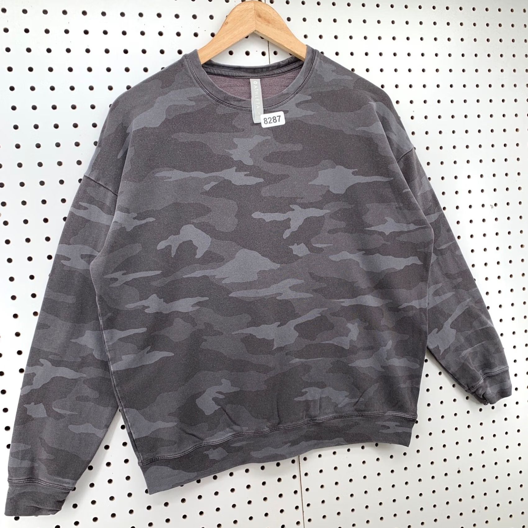 Athleta Athleta Sweatshirt Womens Small Gray Camouflage Crewneck Pullover Shirt Size S / US 4 / IT 40 - 3 Thumbnail