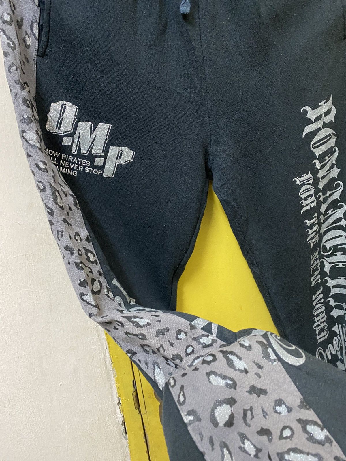 One Piece One Piece Joger Pants Black Colour Size US 32 / EU 48 - 6 Thumbnail