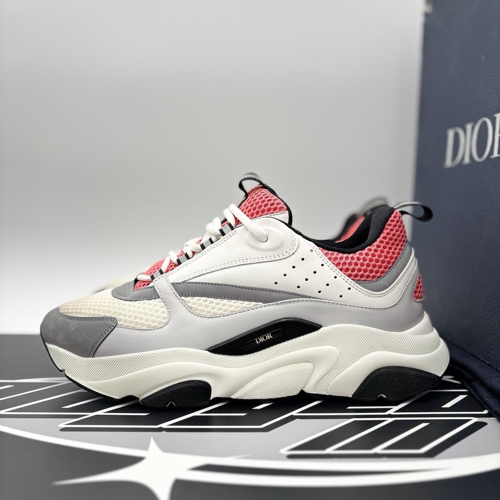 Dior Dior B22 ' White, Pink ' | GREAT CONDITION! Size US 10 / EU 43 - 1 Thumbnail