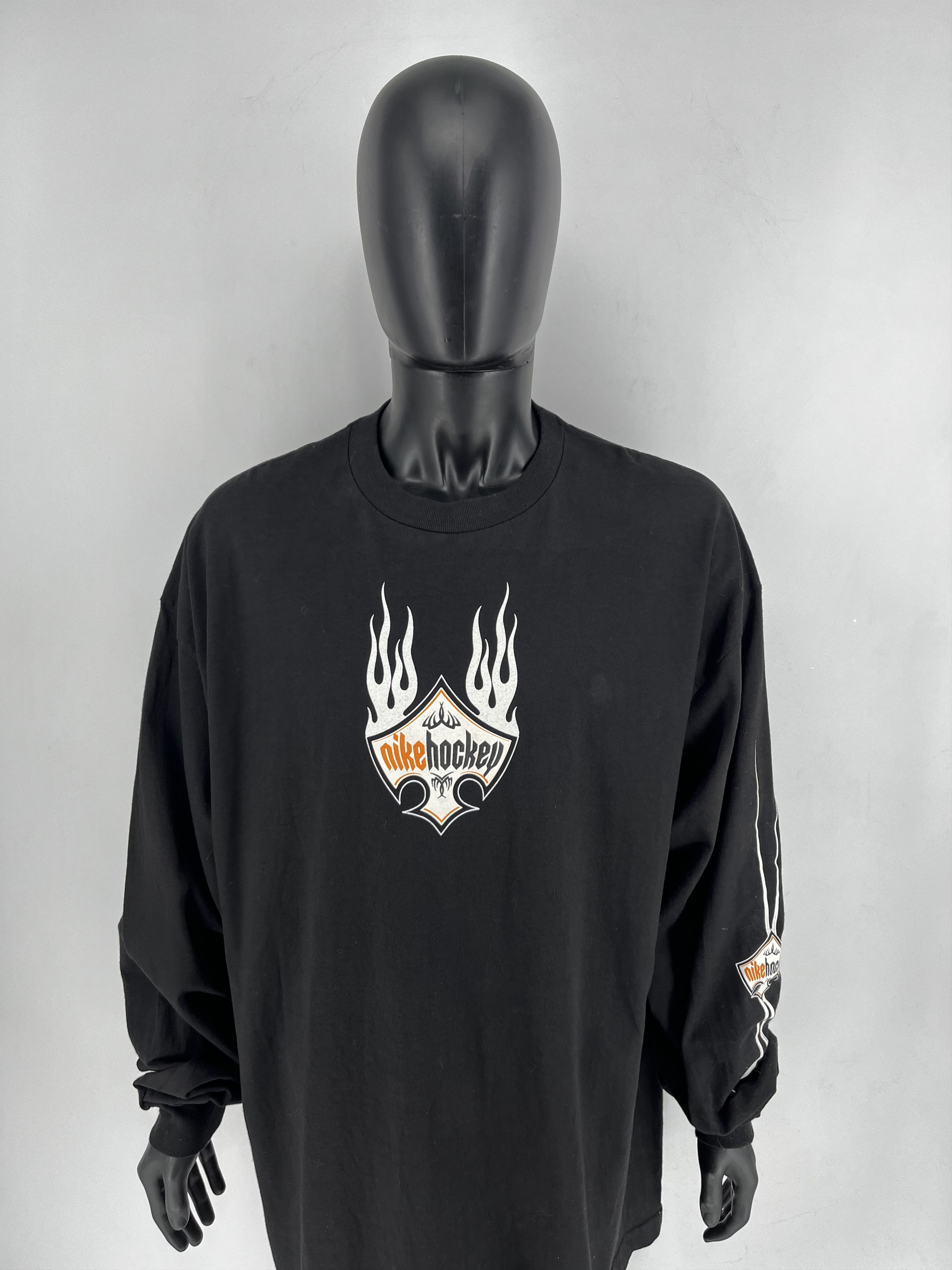 Nike Vintage Y2k Washed Black Nike Hockey Emblem Sweatshirts Size US XXL / EU 58 / 5 - 5 Thumbnail