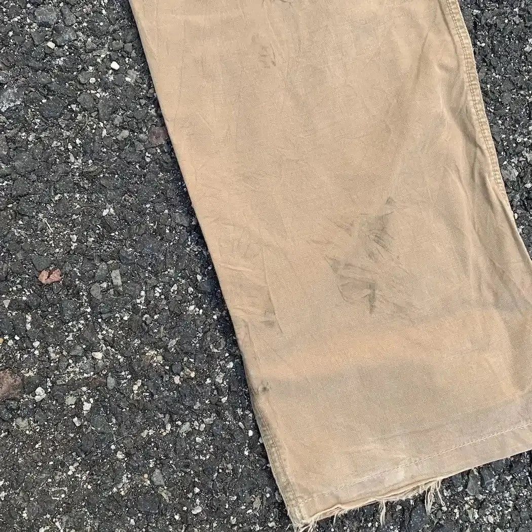 Levi's Vintage Clothing Levi’s Utility Faded Tactical Cargo Levis Easy Pants Size US 30 / EU 46 - 14 Thumbnail