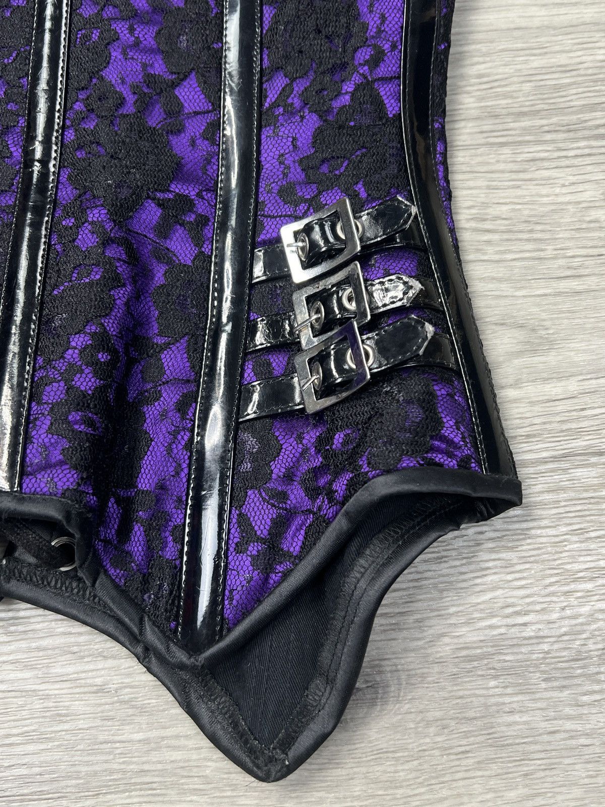 Other Sacrifice Purple Black Lace Overbust Goth Corset Top S Size S / US 4 / IT 40 - 2 Thumbnail