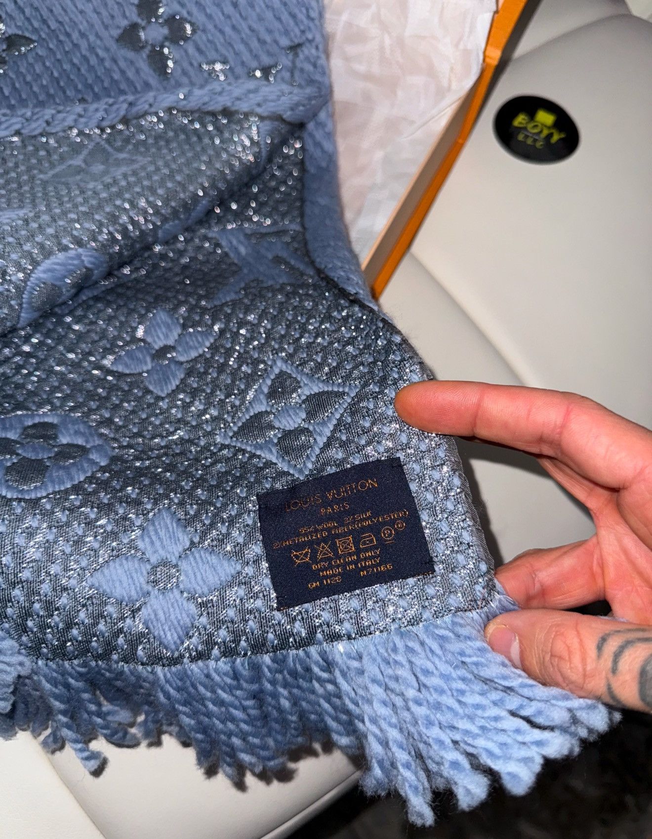 Louis Vuitton Louis Vuitton LOGOMANIA scarf Size ONE SIZE - 2 Thumbnail