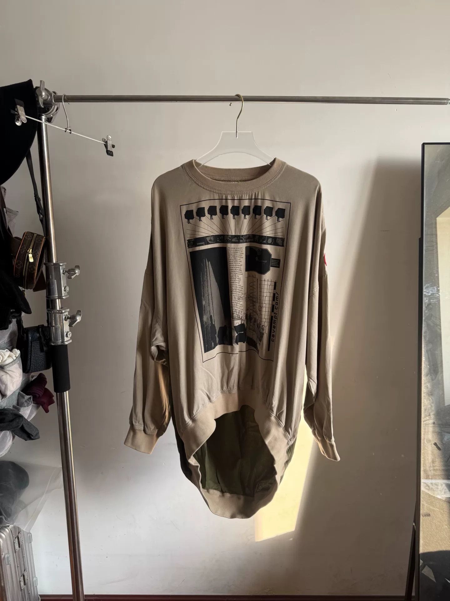 Cav Empt C.e Cavempt Special Edition Sweatshirt Size US XL / EU 56 / 4 - 1 Thumbnail