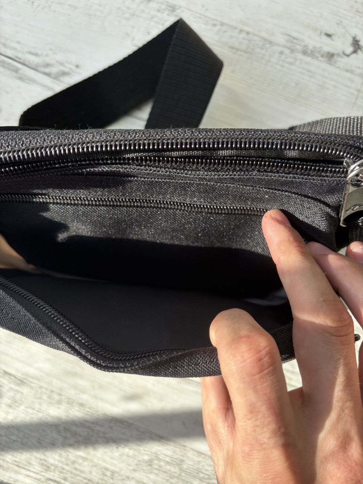 Quiksilver Quiksilver Black Fanny Pack Waist Bag Bum Bag Mesh Pocket Size ONE SIZE - 3 Thumbnail