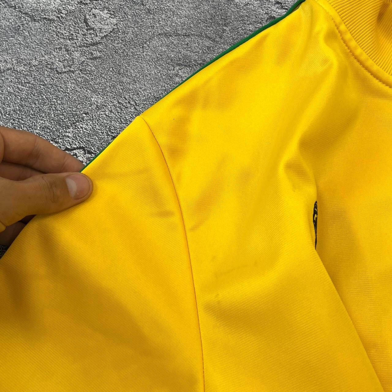 Japanese Brand × Vintage Vintage 2014 Fifa World Cup Brazil Team 🇧🇷 Track Top Jacket Size US L / EU 52-54 / 3 - 6 Thumbnail