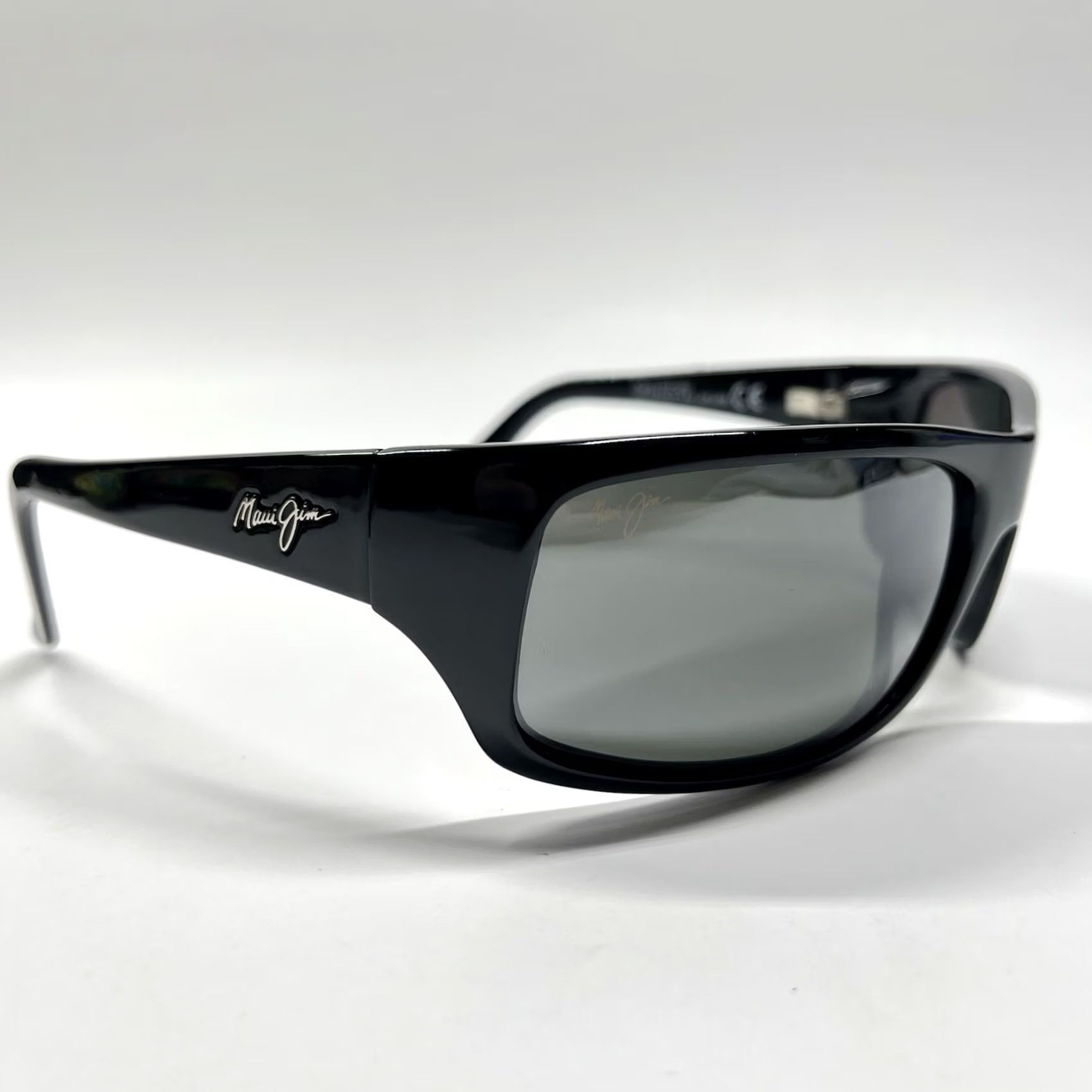 Maui Jim Maui Jim Peahi Sunglasses MJ 202-02 Gloss Black Frame W/ Grey Lenses Polarized Men UV Protection Wrap Sunglasses Wrap Black Mens Size ONE SIZE - 3 Thumbnail