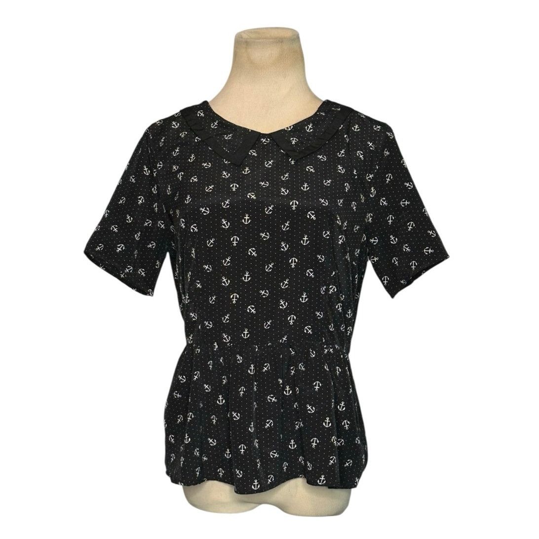 Forever 21 Forever 21 anchor print short sleeves blouse size medium Size M / US 6-8 / IT 42-44 - 1 Thumbnail