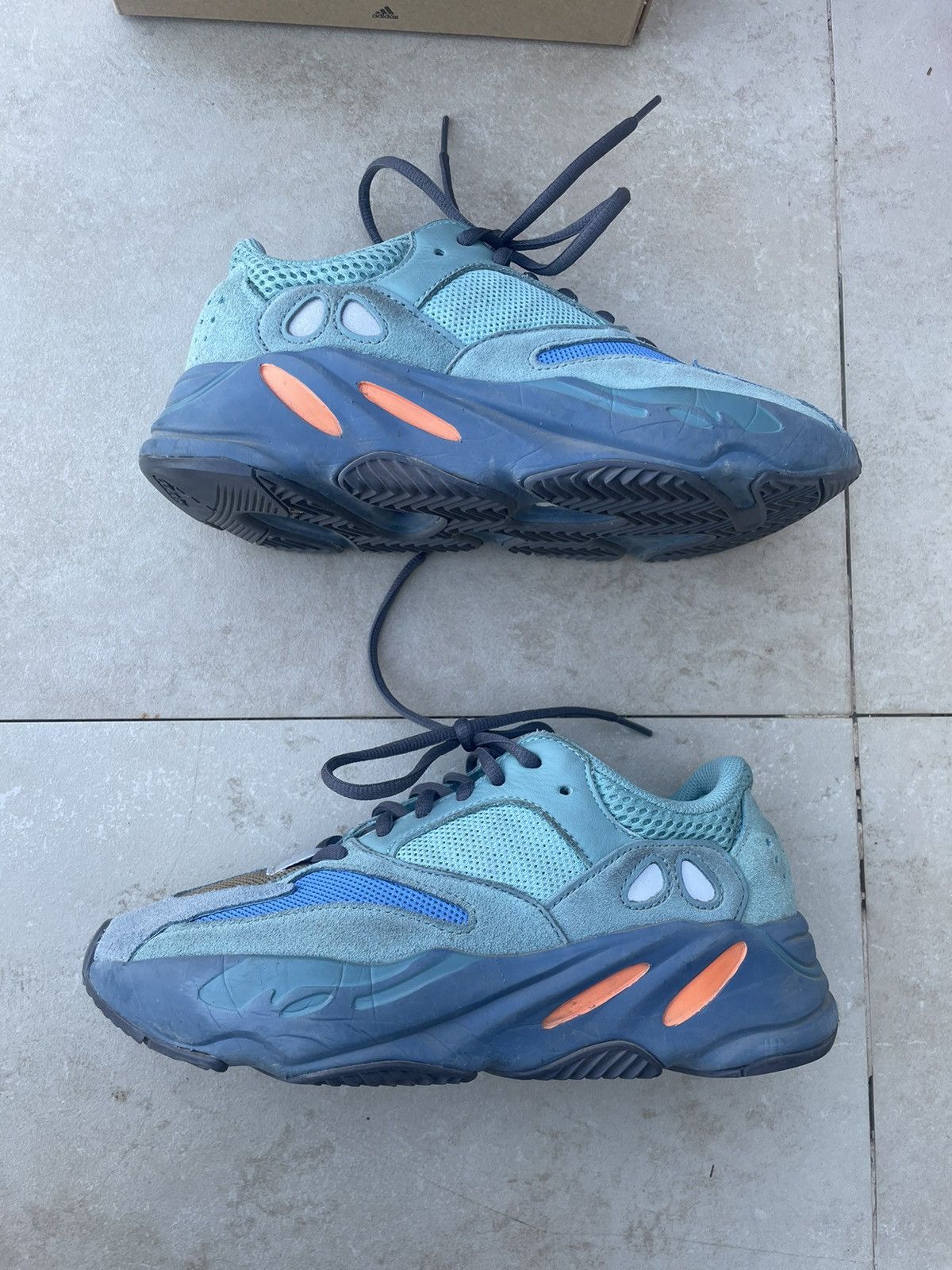 Adidas adidas Yeezy Boost 700 Faded Azure OG Box and Tags Size US 6.5 / EU 39-40 - 11 Thumbnail