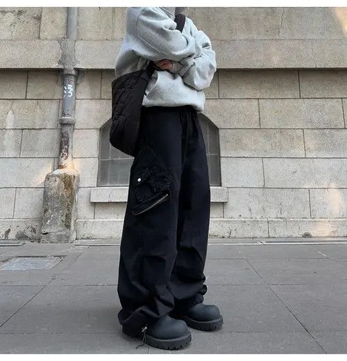 Other Urban Style Baggy Cargo Pants Size US 32 / EU 48 - 2 Thumbnail