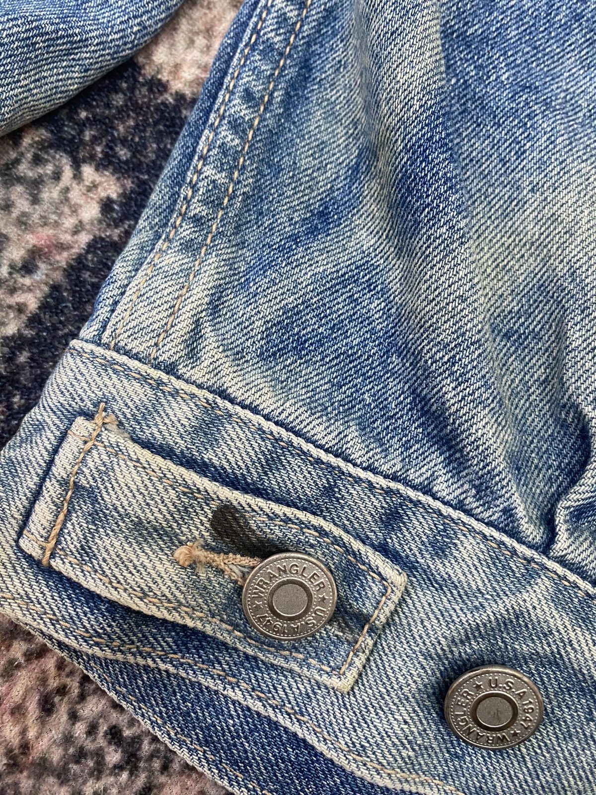 Wrangler Vtg Wrangler Spirit Of America Sun Faded Colour Denim Jacket Size US M / EU 48-50 / 2 - 5 Thumbnail