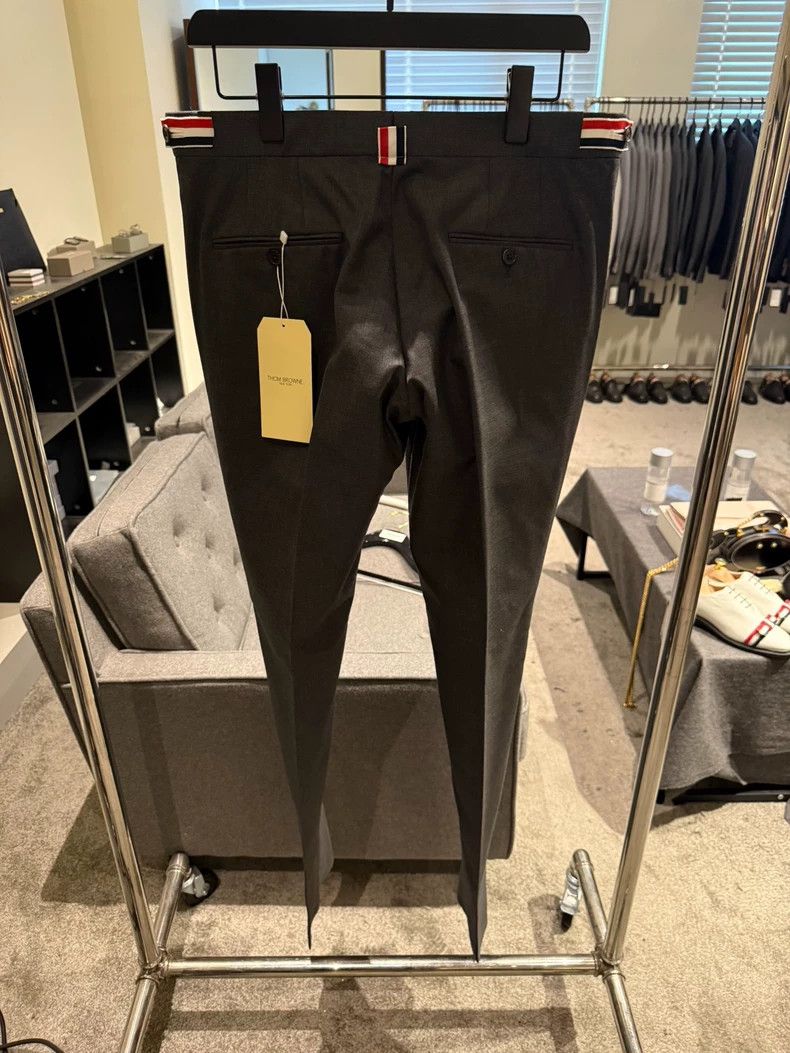 Thom Browne Thom Browne size1 Classic solid color trousers Size 34S - 2 Thumbnail